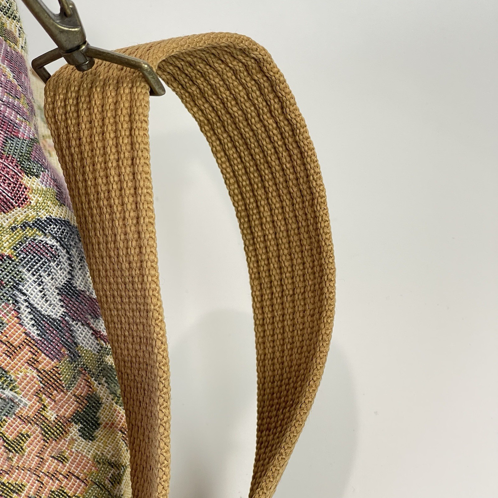 Vintage 80s Leisure Luggage Tapestry Floral & Tan Faux Leather Trim Duffle Bag