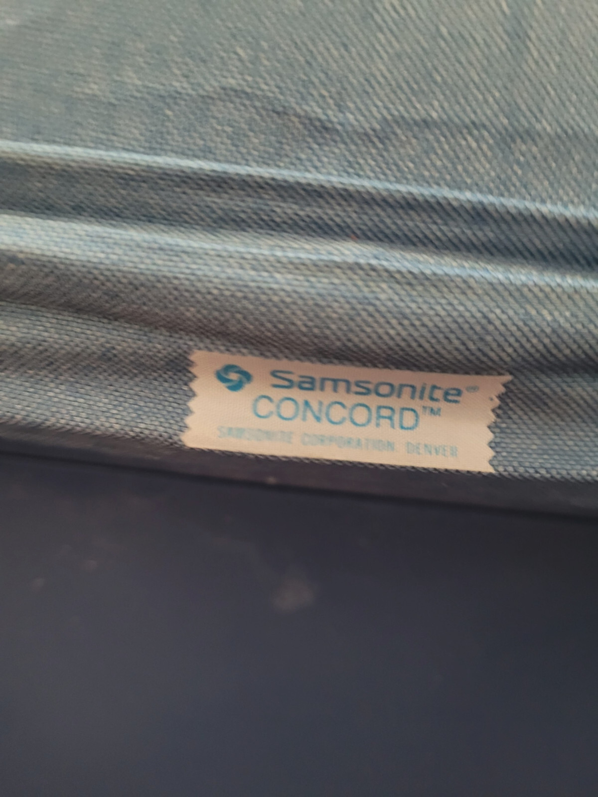 Samsonite Concord Vintage Original Suitcase with Key, Blue