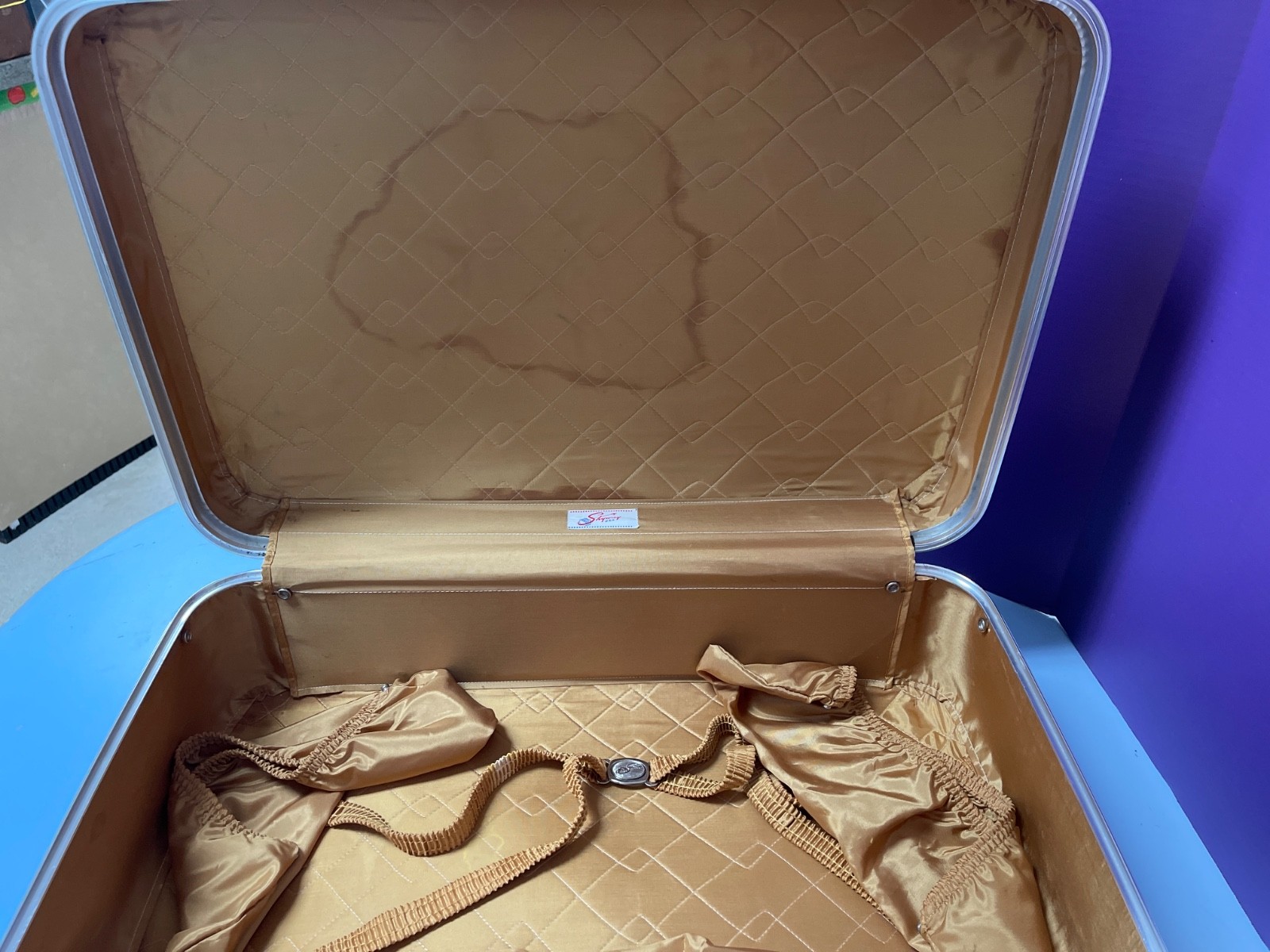 Vintage 1970’s Skyway Plaid Tweed Boho Hippie Luggage Suitcase