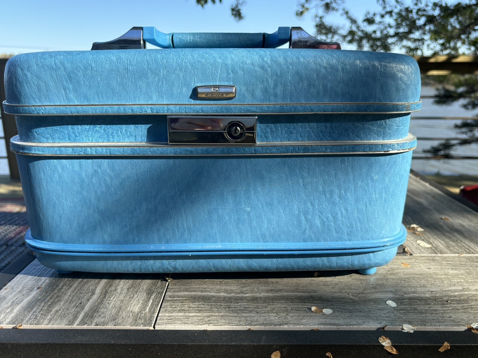Vintage Airway Travel Train Suitcase Hard Case Luggage Co Blue W Tray & Key