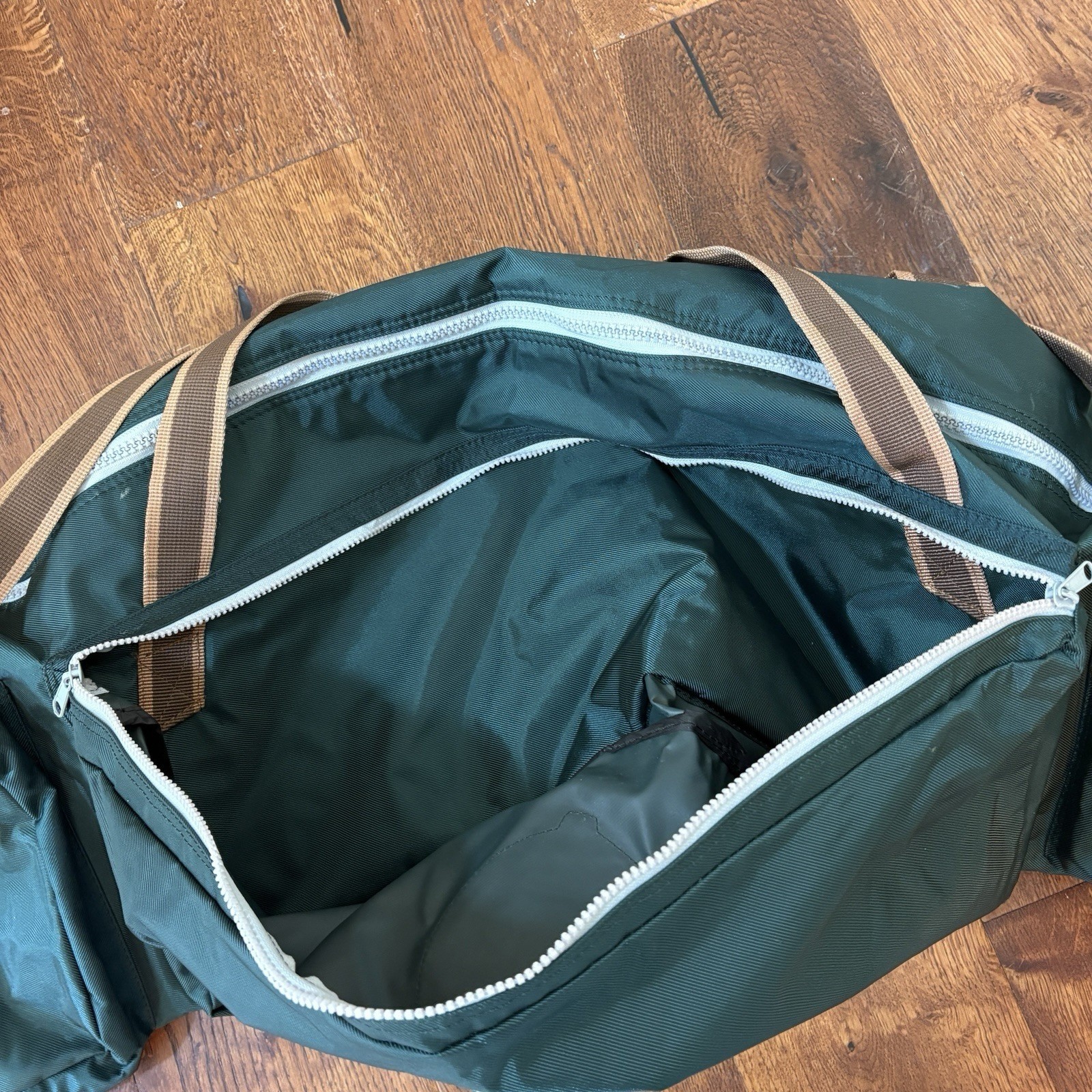 VTG Long Duffle Bag Travel Case Green Outdoor Rugged Pockets Camp Ski Fly Fish
