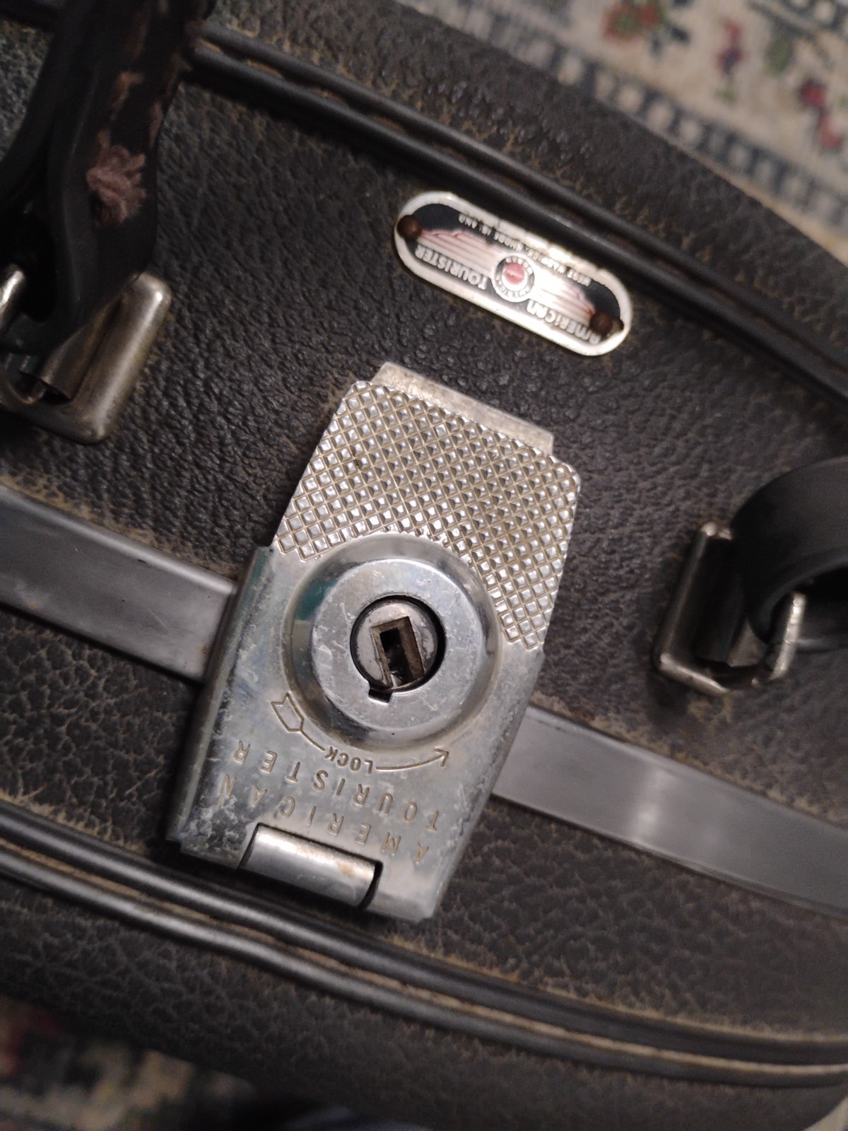 VINTAGE AMERICAN TOURISTER ROUND HARD LUGGAGE SUITCASE Dark Gray