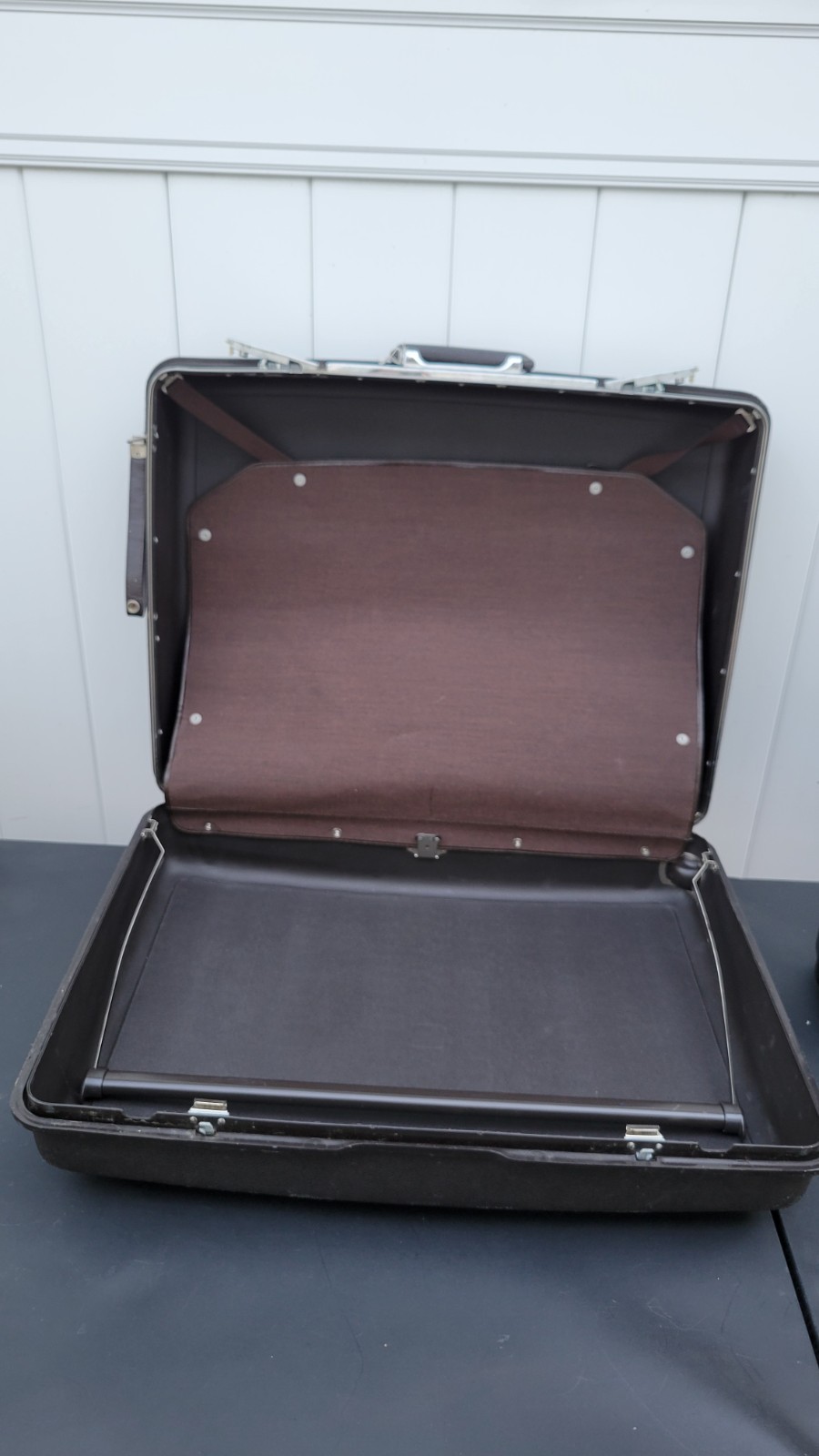 Vintage Samsonite Concord Brown Hard Shell Suitcase 24” Travel Case USA Classic
