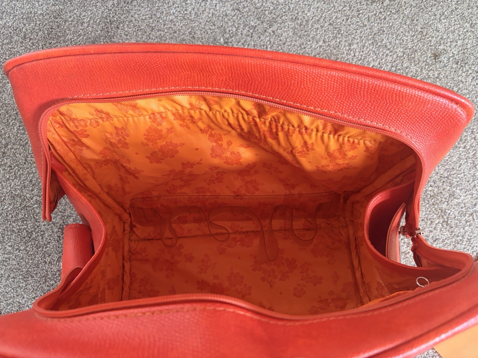 🧳 1970’s Samsonite Sherbrooke Luggage Tote Orange Autumn Blaze 16” W x 13” H