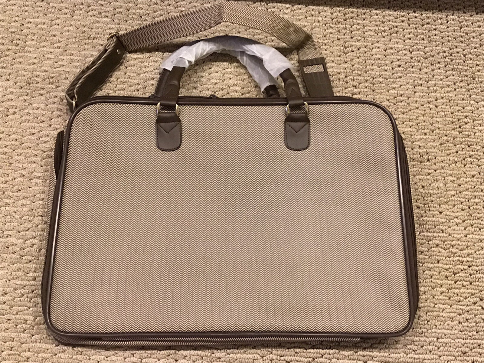 2 Heartland USA Traveler Matching Bags – Suitcase & Duffel – 1987 Avon Exclusive