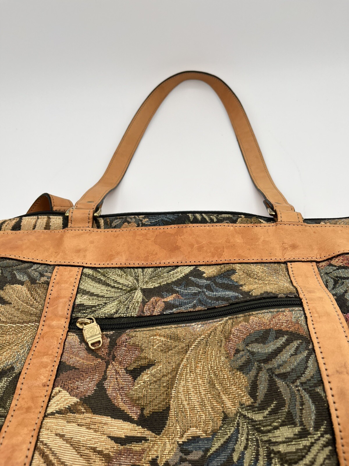 BOYT Tapestry Carry On Luggage Travel Bag Satchel 16.50″ x 6″ Beautiful Vintage