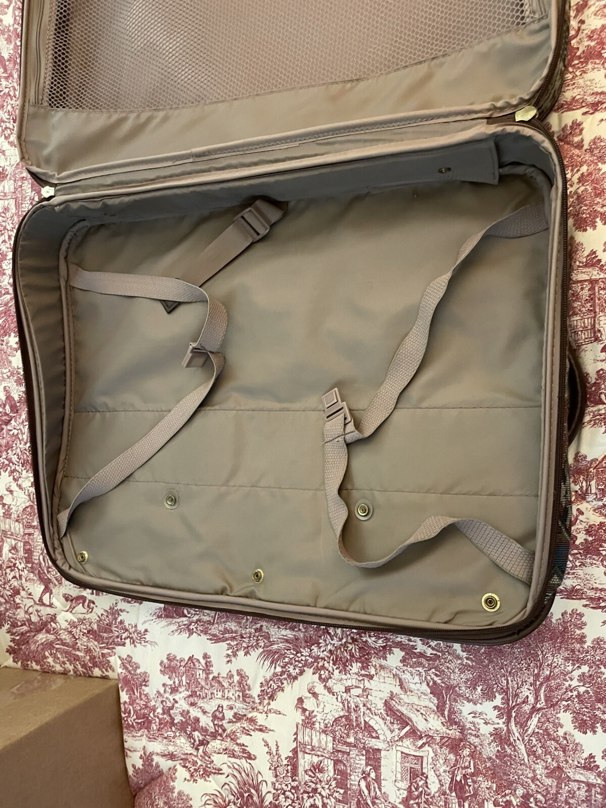 Vintage American Tourister Floral Tapestry Weekender LARGE Carry On Bag w/Handle