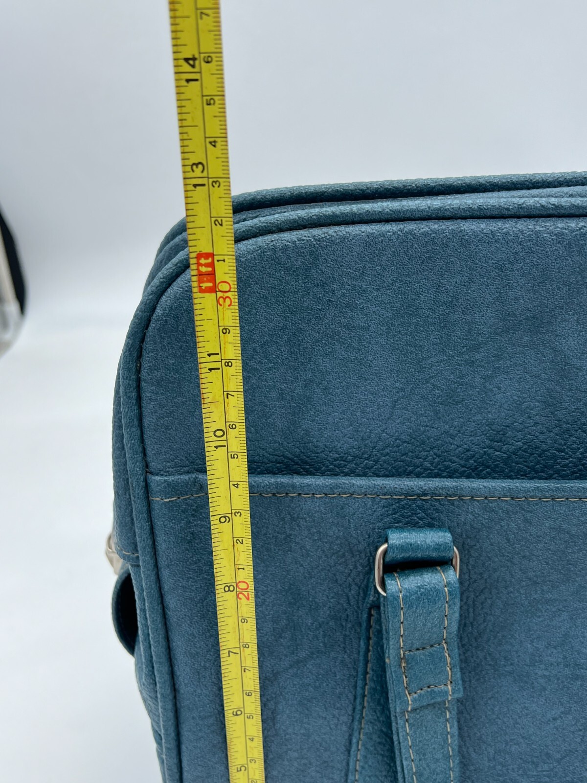 Vintage Royal Traveller Medalist Blue Vinyl Carry On bag Luggage Suitcase