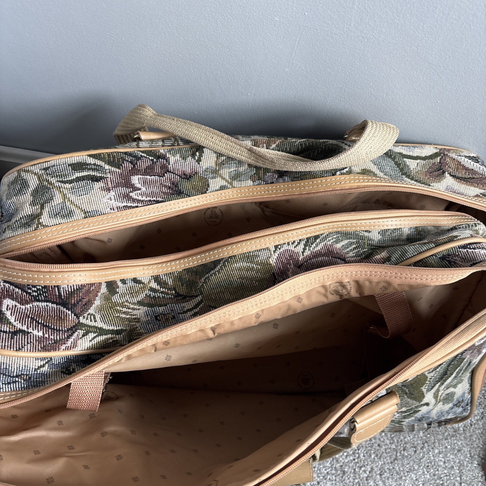 Vintage French West Indies Floral Tapestry Travel Bag Weekender Carry On Tan