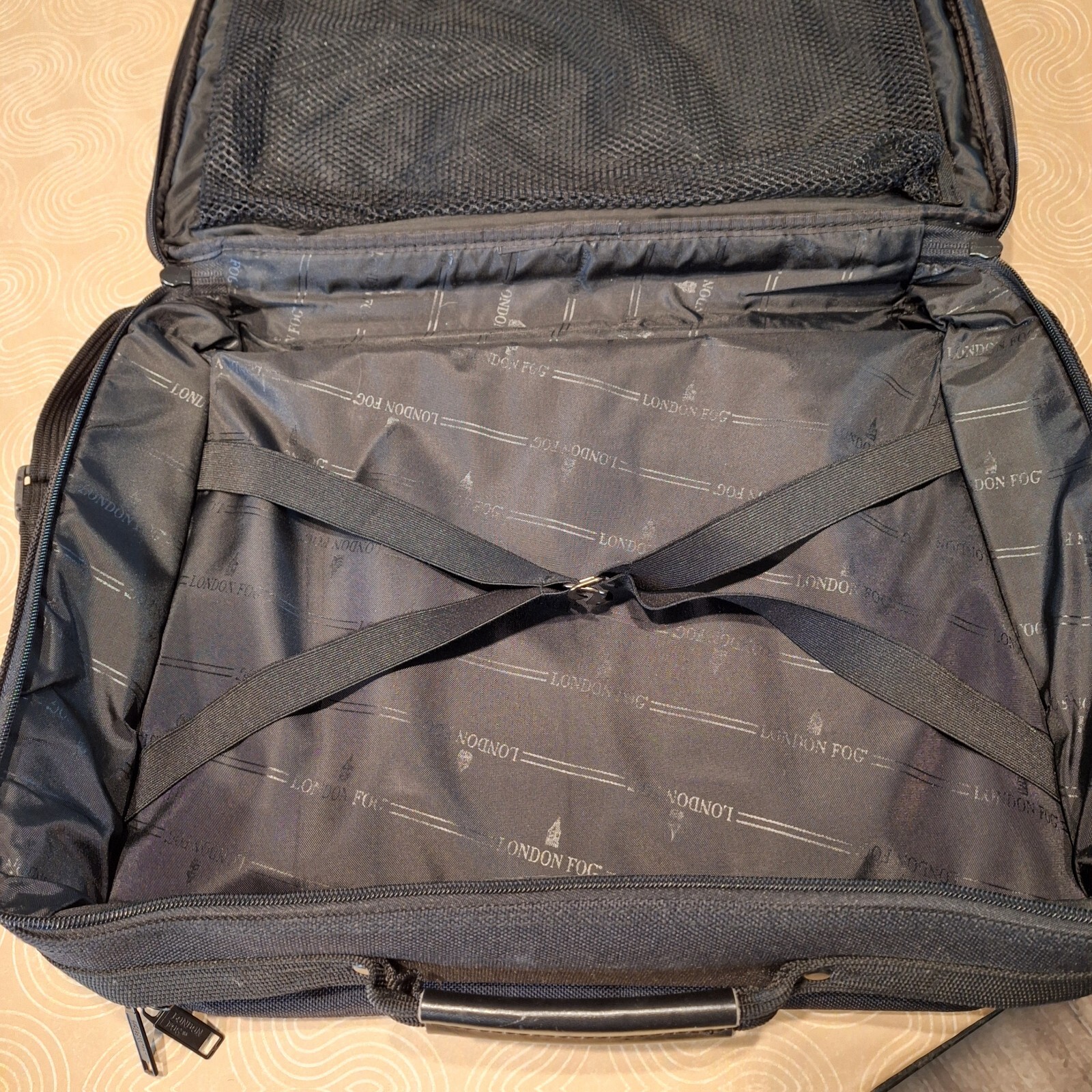 London Fog Black Computer Overnight Travel Luggage Bag w/ Strap