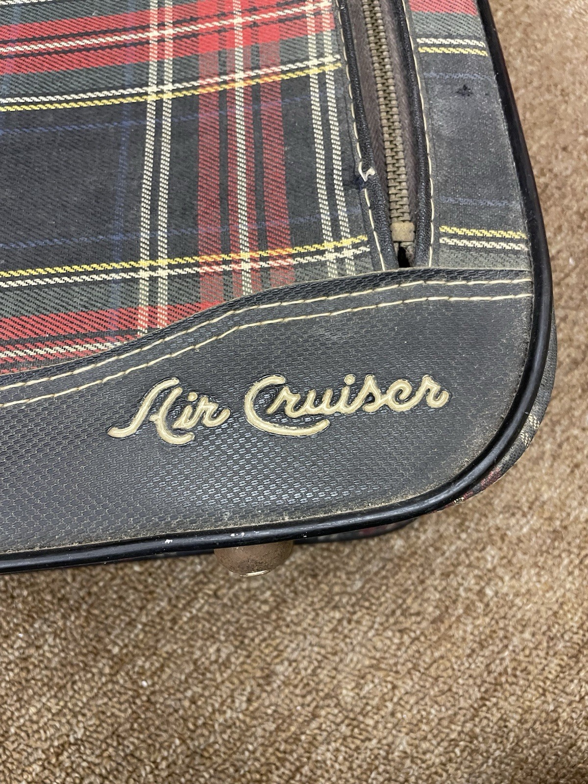 Vintage Leeds Air Cruiser Plaid Suitcase Red Black White Plaid