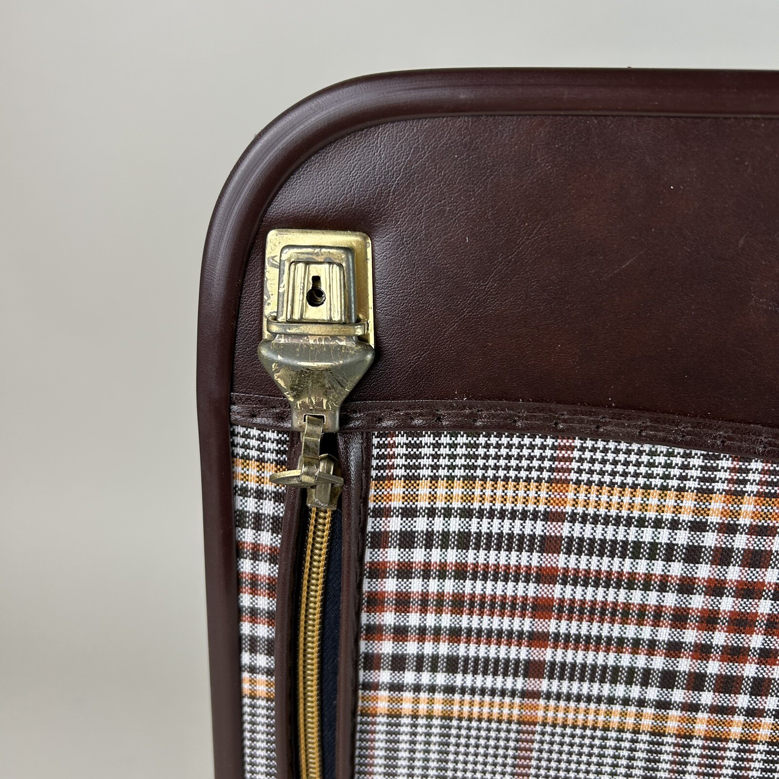 RARE Vintage Monarch Suitcase WITH KEY Faux Leather Brown Plaid Design Zipper