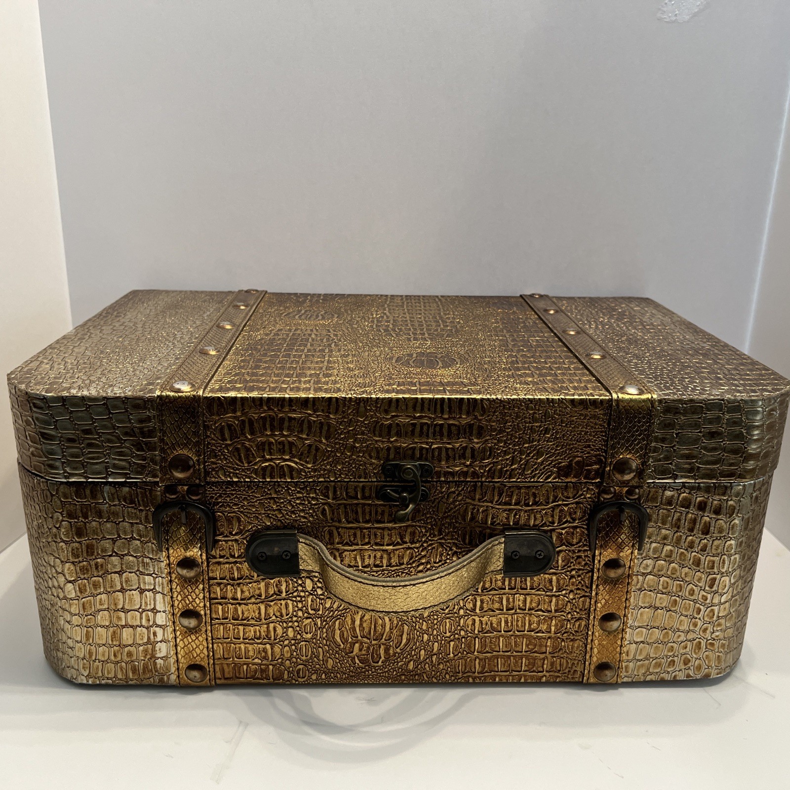 Vintage (Faux Alligator Leather) Trunk Storage Box Decor
