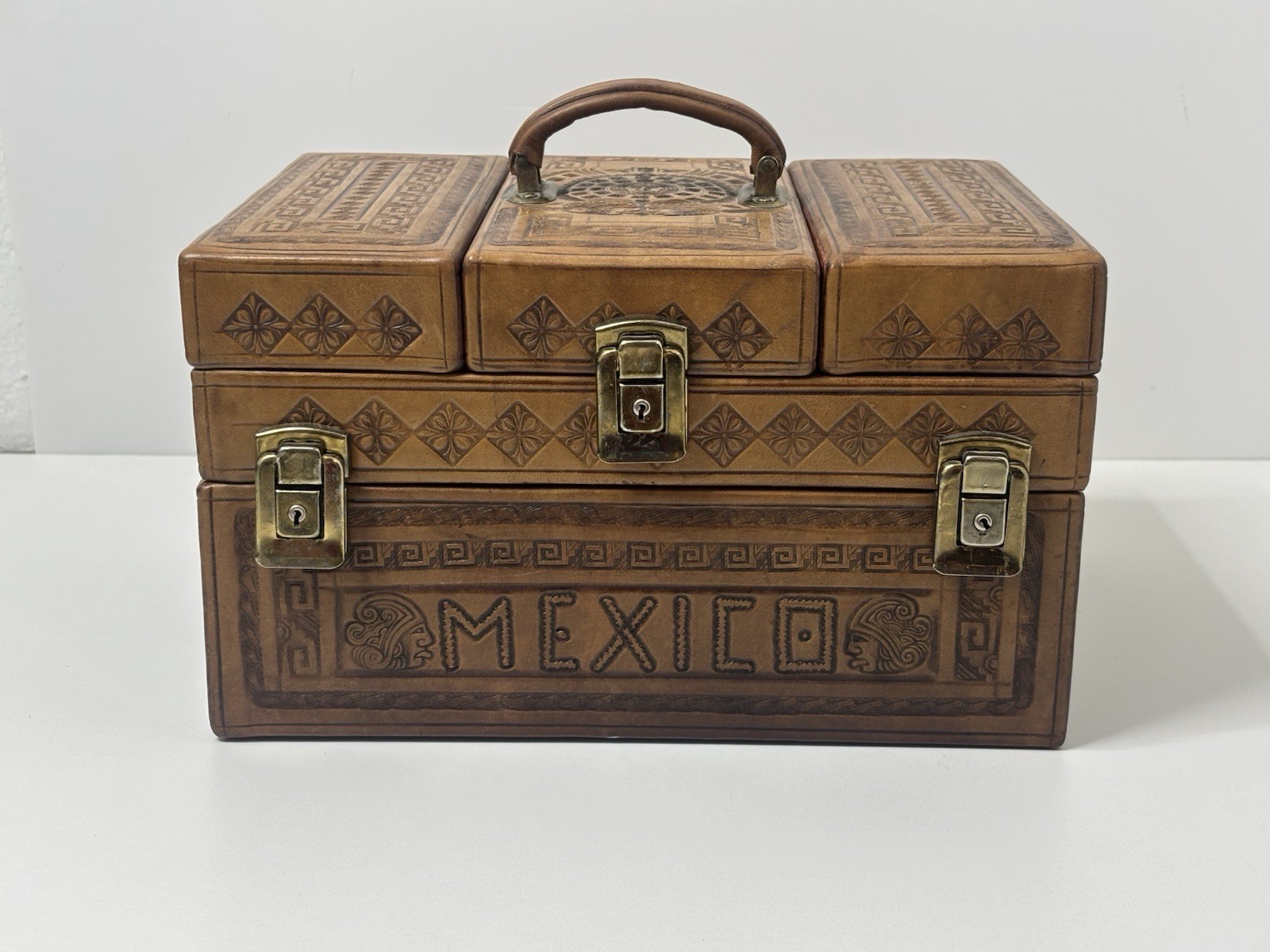 Vintage Tooled Leather Artmex Mexico Travel Overnight Vanity Train Case