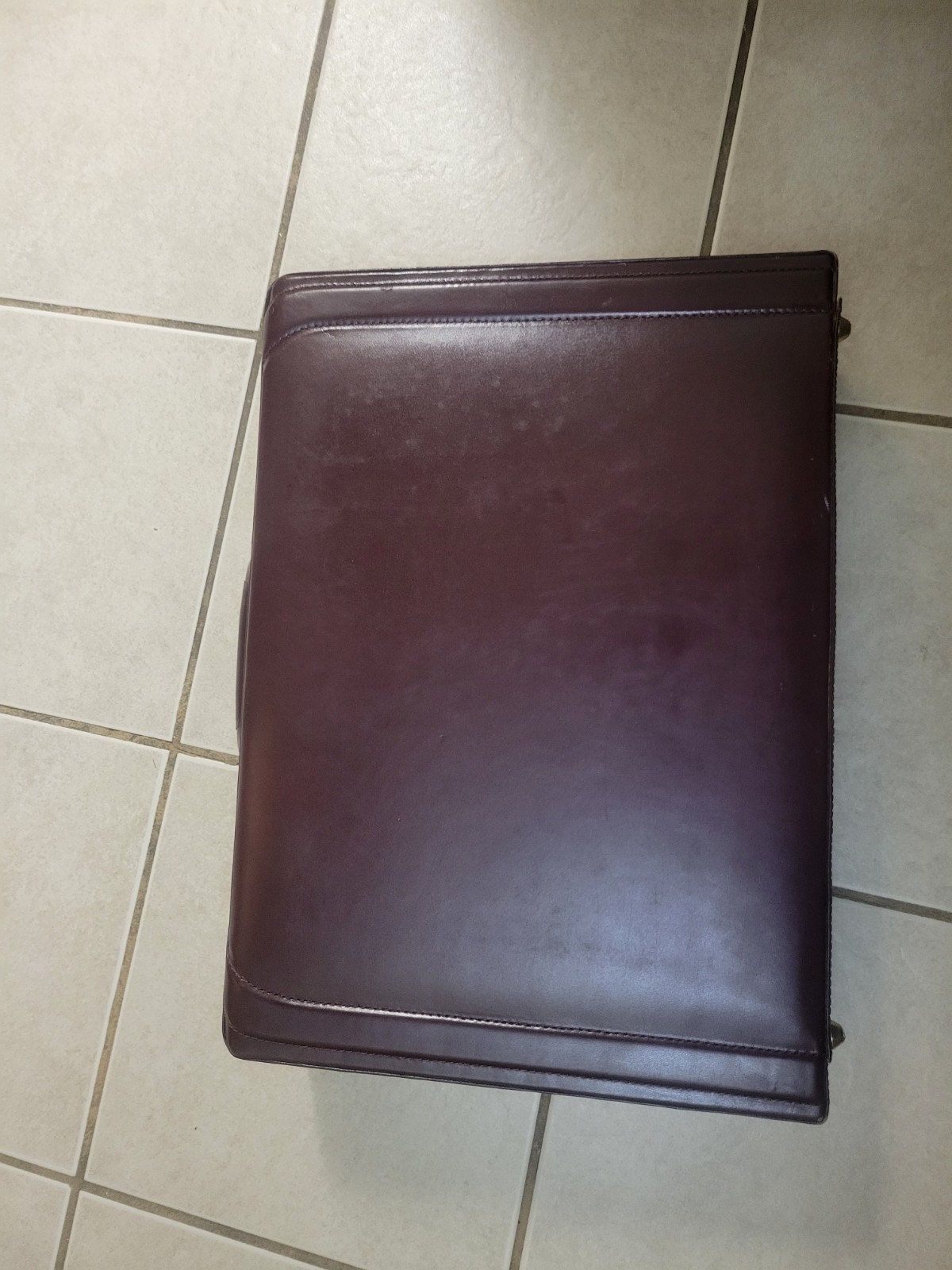 Vintage Top Grain Cowhide Leather Suitcase Doctor’s Bag, 17″X12″X6.25″ Key