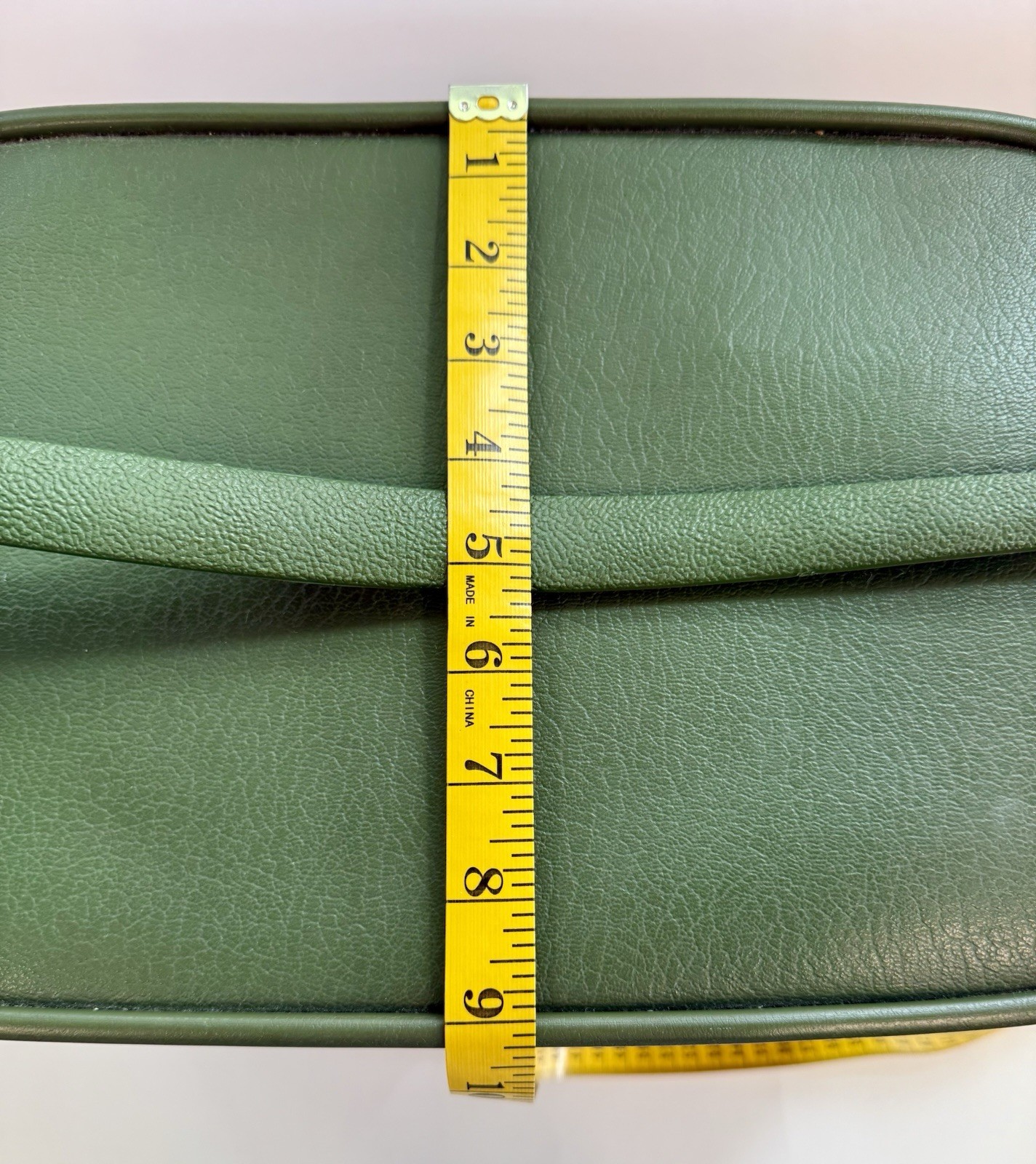 VTG Sears Featherlite Train Case Avocado Green Mid-Century Mod Mirror Luggage