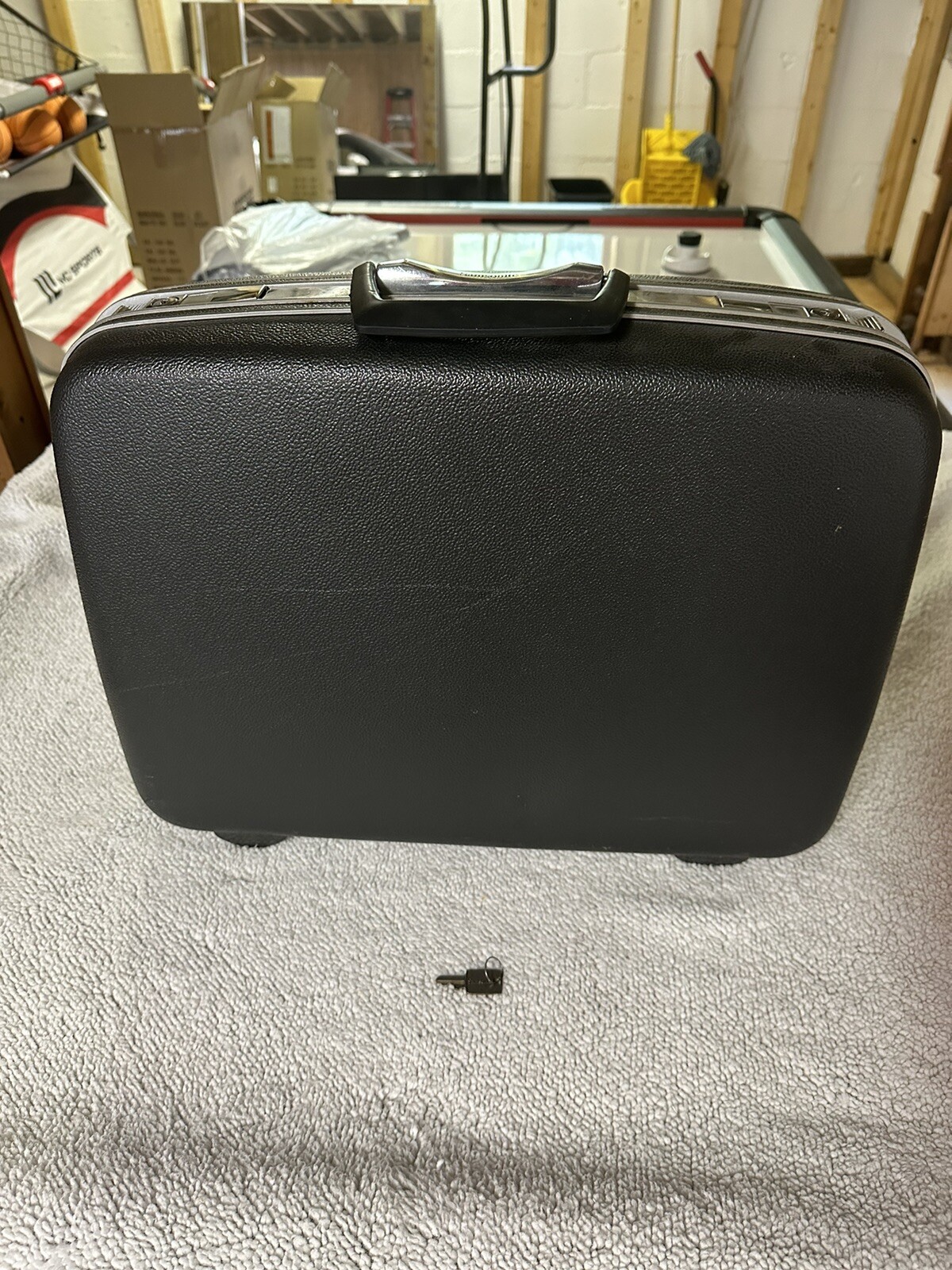 Vintage Hard Shell Samsonite Silhouette Luggage Locking Suitcase with Key Gray