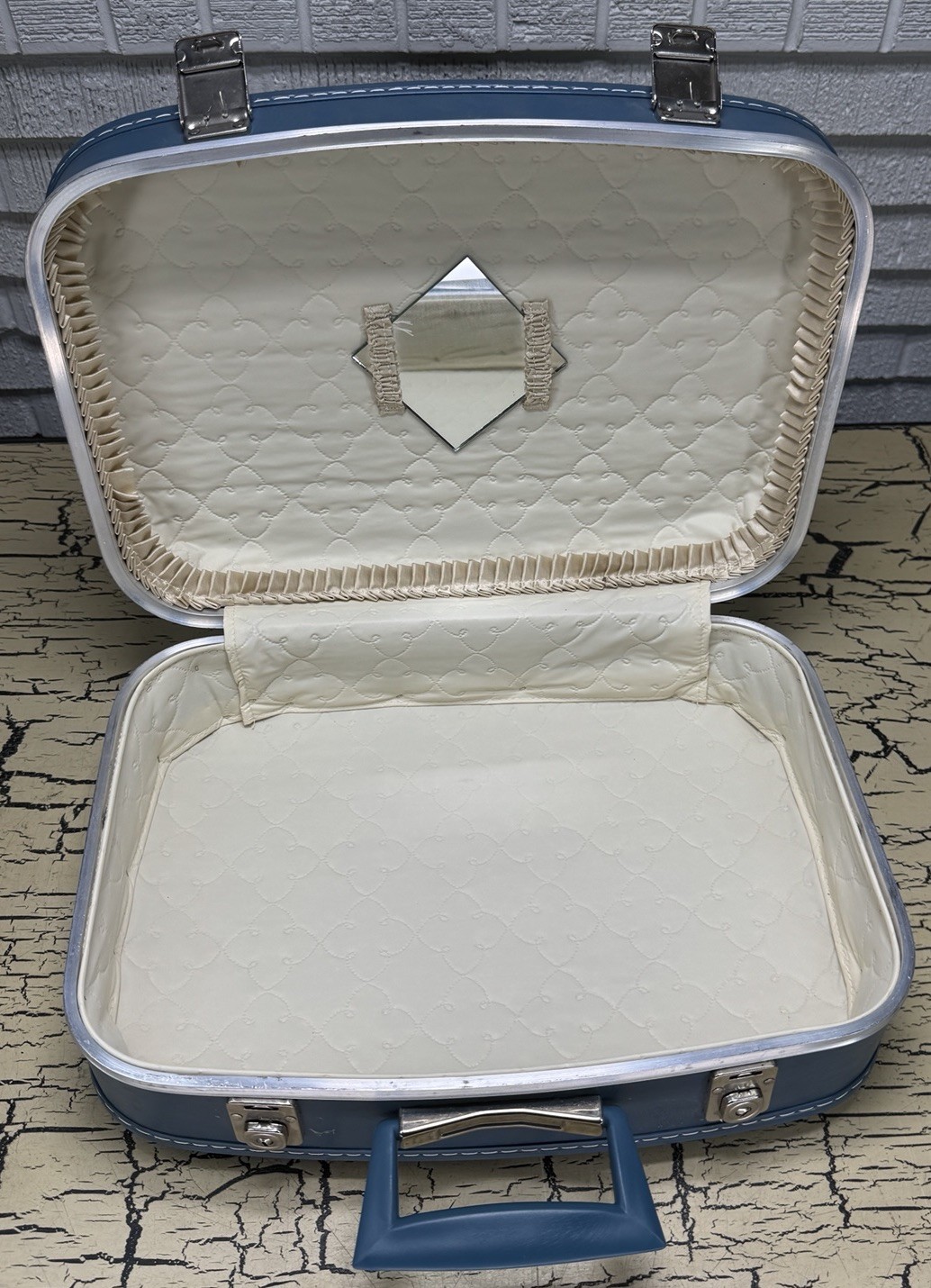 VTG Blue Vinyl Hard Shell Small Overnight Suitcase Train Case Makeup MCM Retro