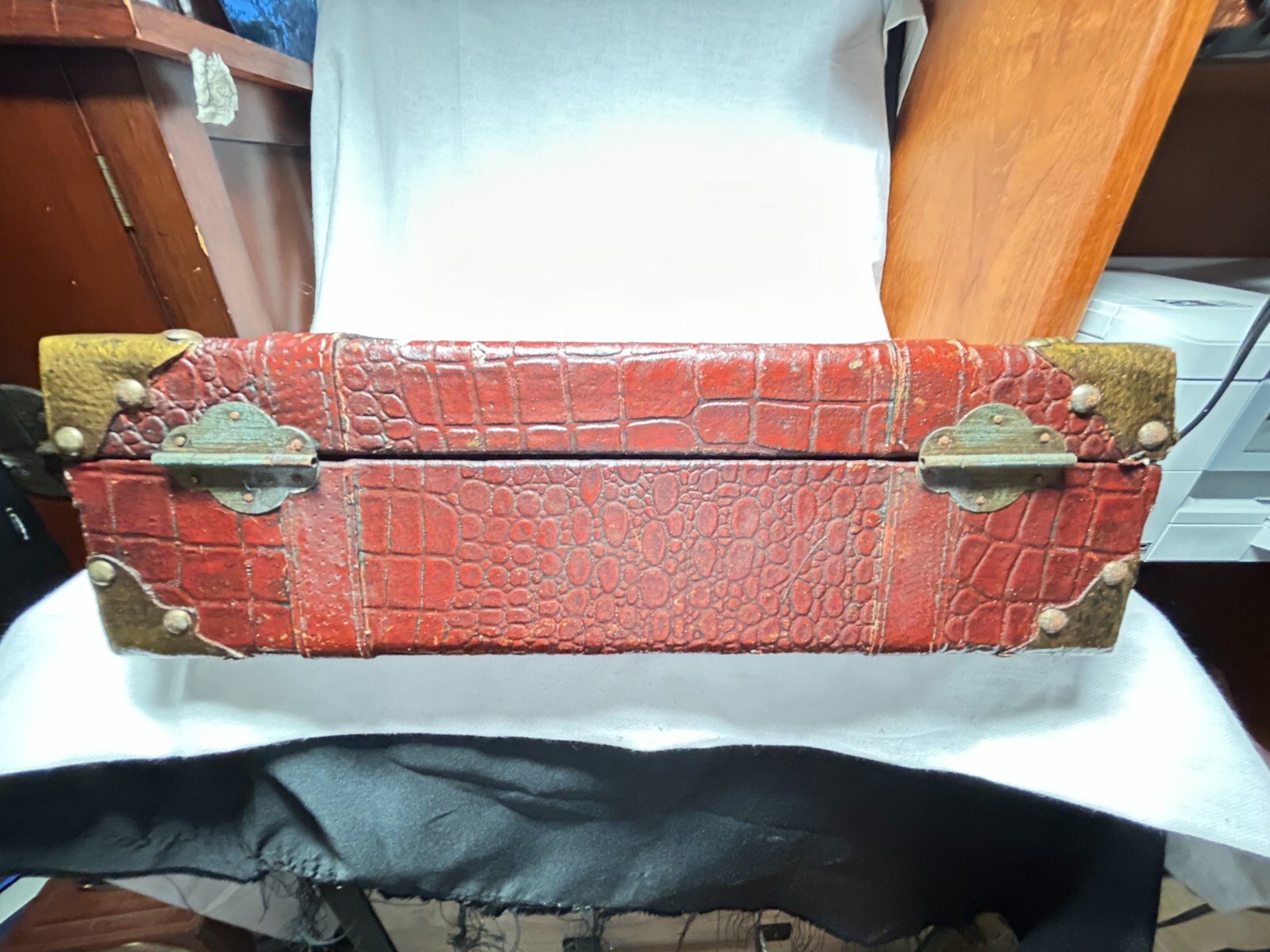 VTG Faux Crocodile Alligator Leather Travel Suitcase 14″ x 8′ x 4.5″
