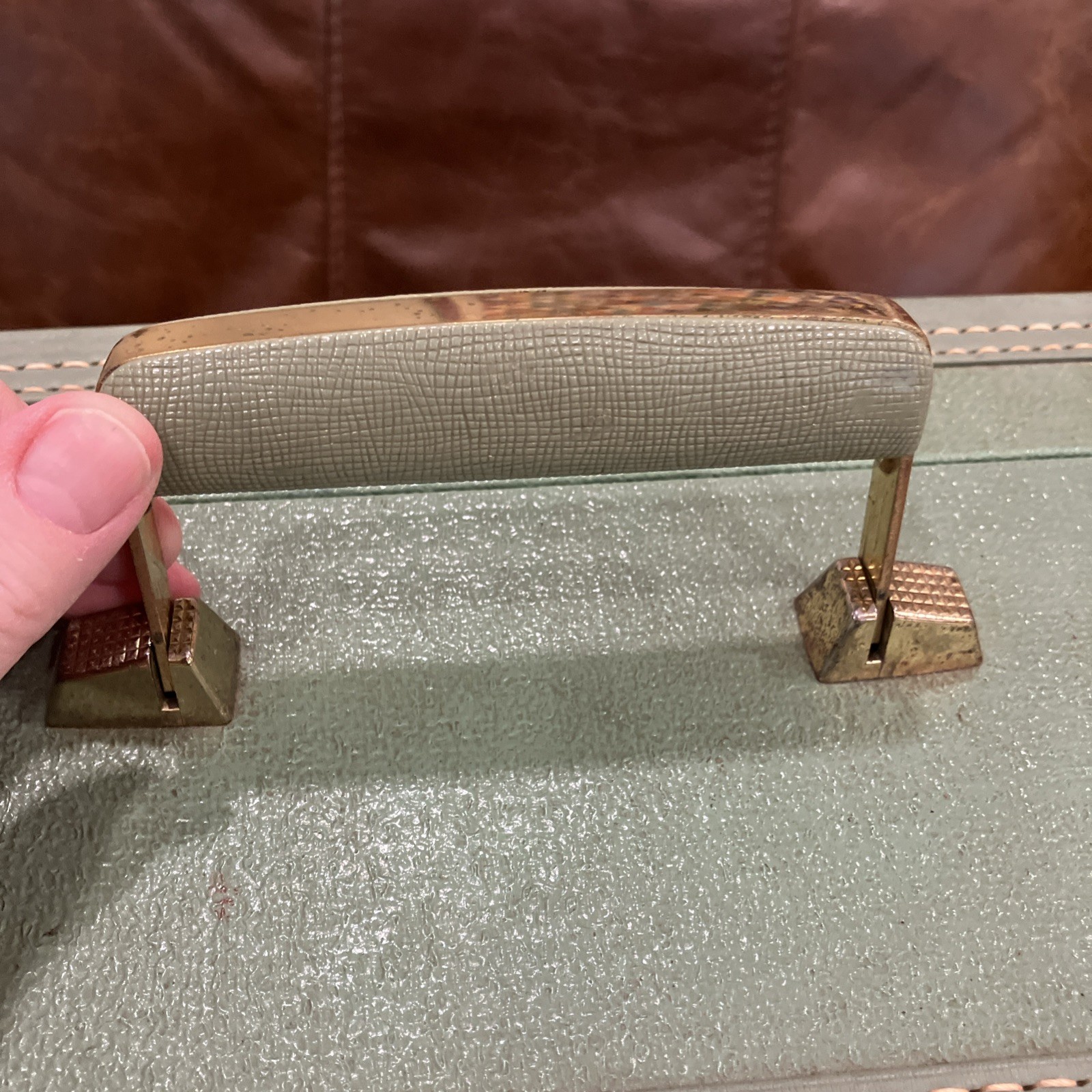 Vintage 1950s Starline Luggage Suitcase Green Brass Latches No Key 21”x14”x7”