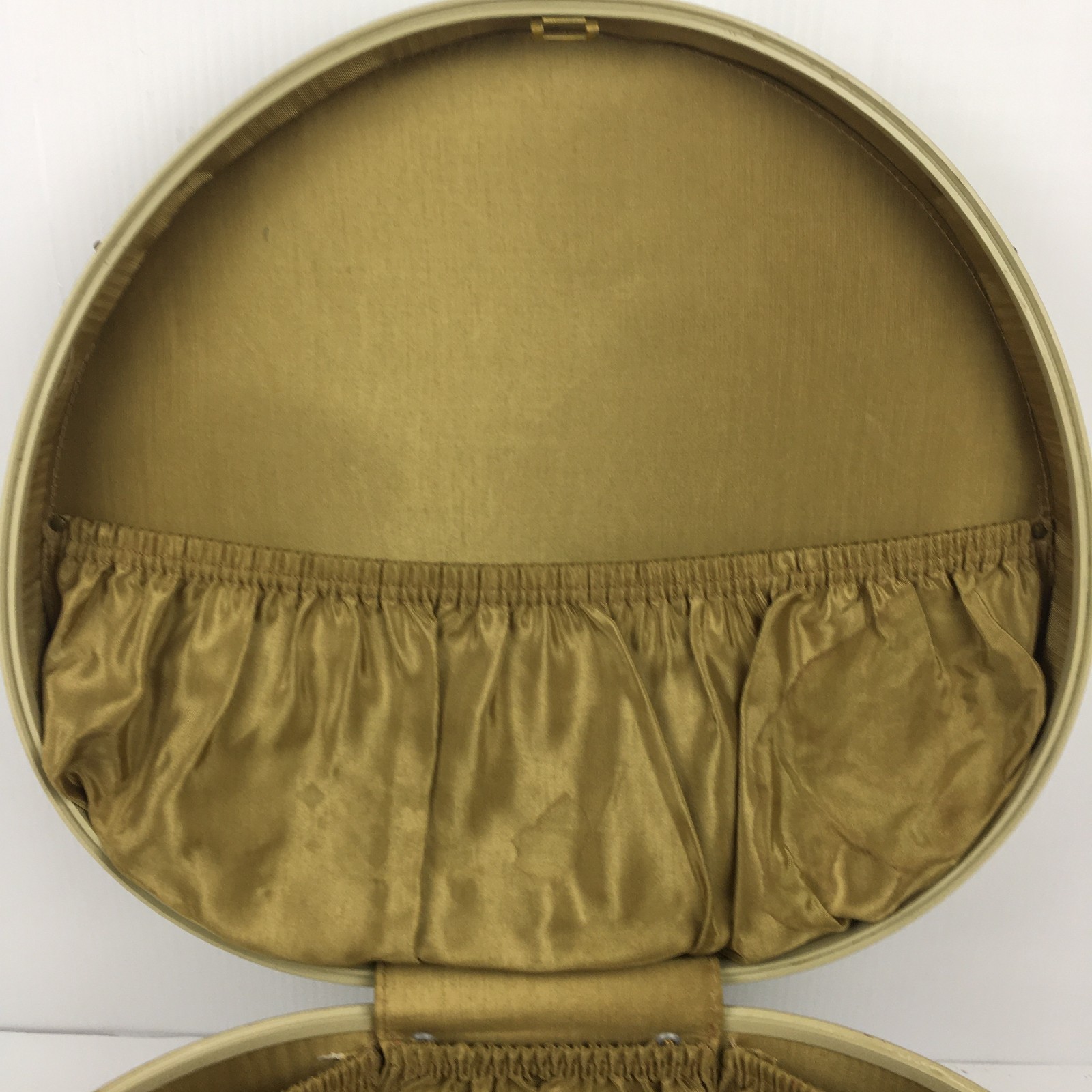 Vtg 18” Samsonite Shwayder 9420 Round Train Hat Box Suitcase Cream 1940s READ