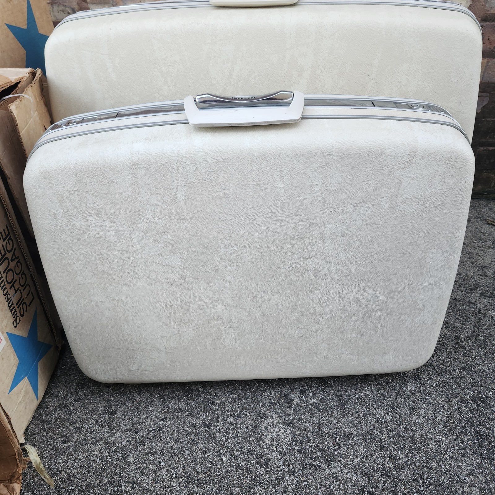 Samsonite Silhouette Luggage Set Dover White Boxes Suitcases Beauty Case Vintage