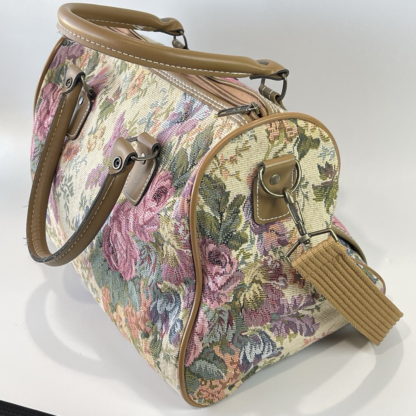 Vintage 80s Leisure Luggage Tapestry Floral & Tan Faux Leather Trim Duffle Bag