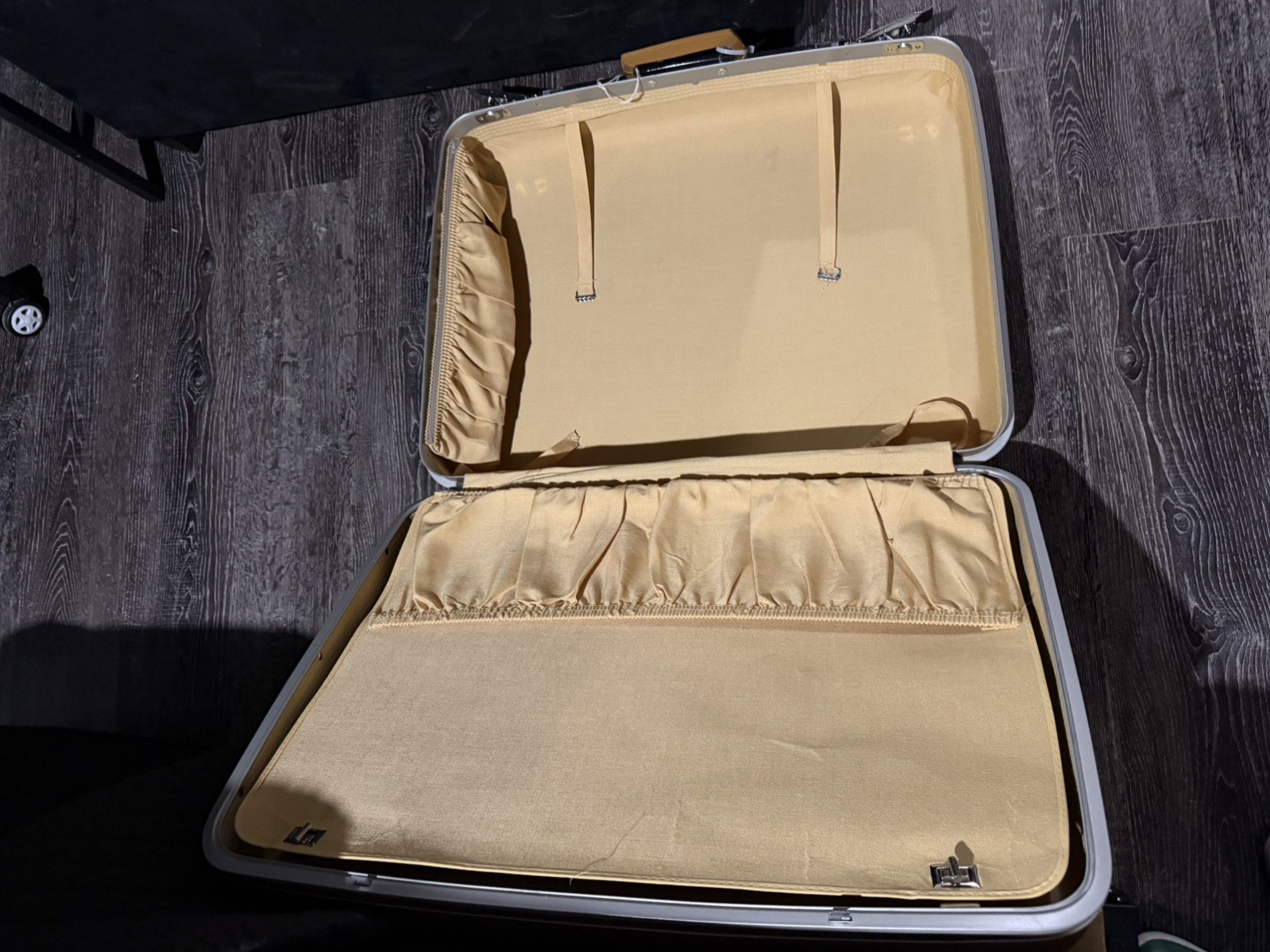 Vtg MCM 1950s Samsonite Shwayder Luggage Marble Brown w/ Key