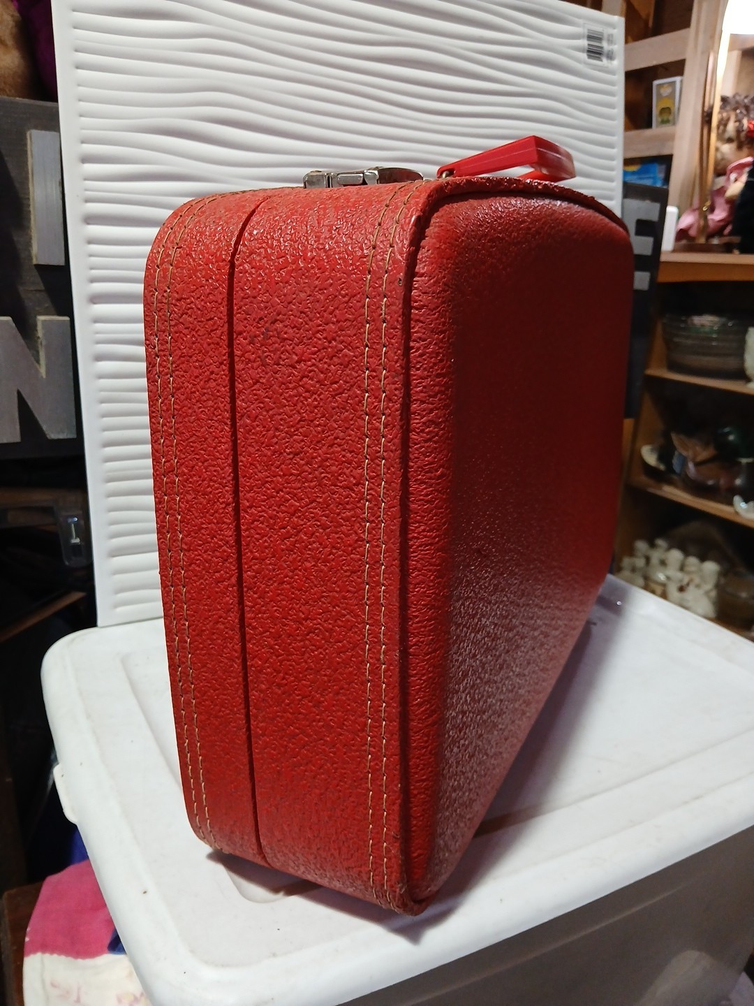 Vintage Mid Century Tiara Red Hard Shell Suitcase Luggage VTG 1960’s (no key)