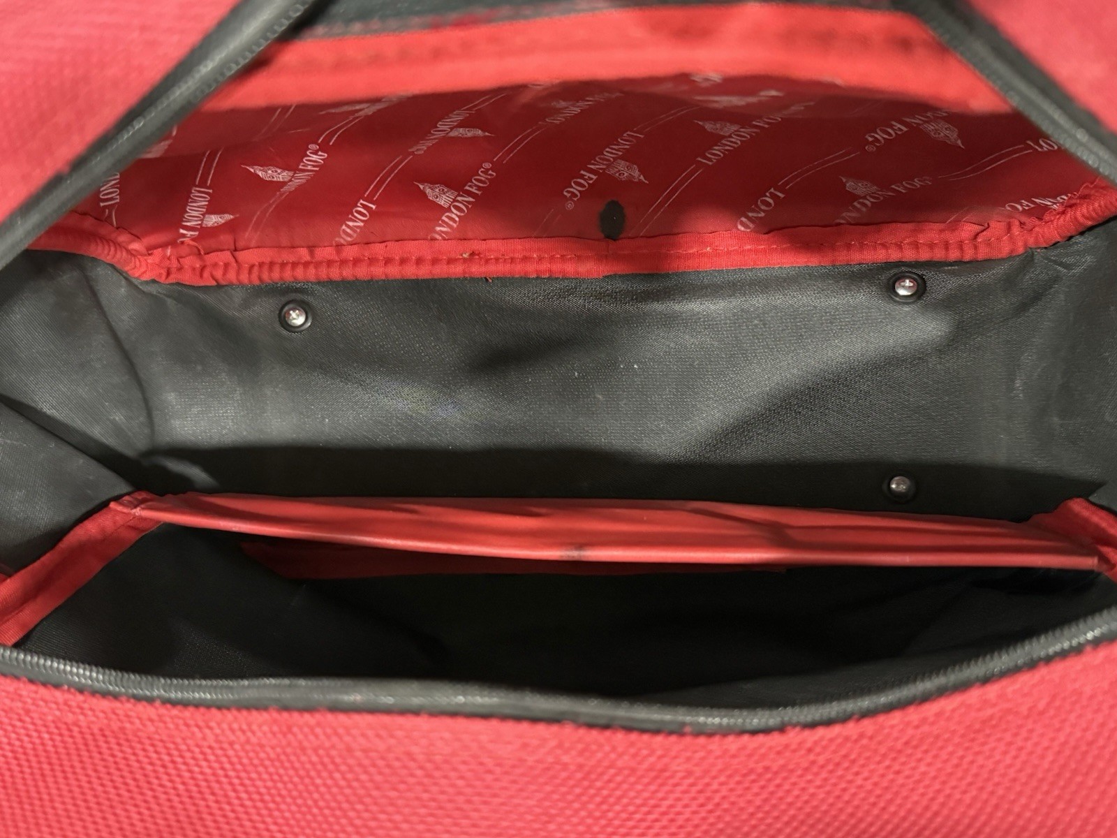 London Fog Vintage Sterling Edition Carry-On Luggage