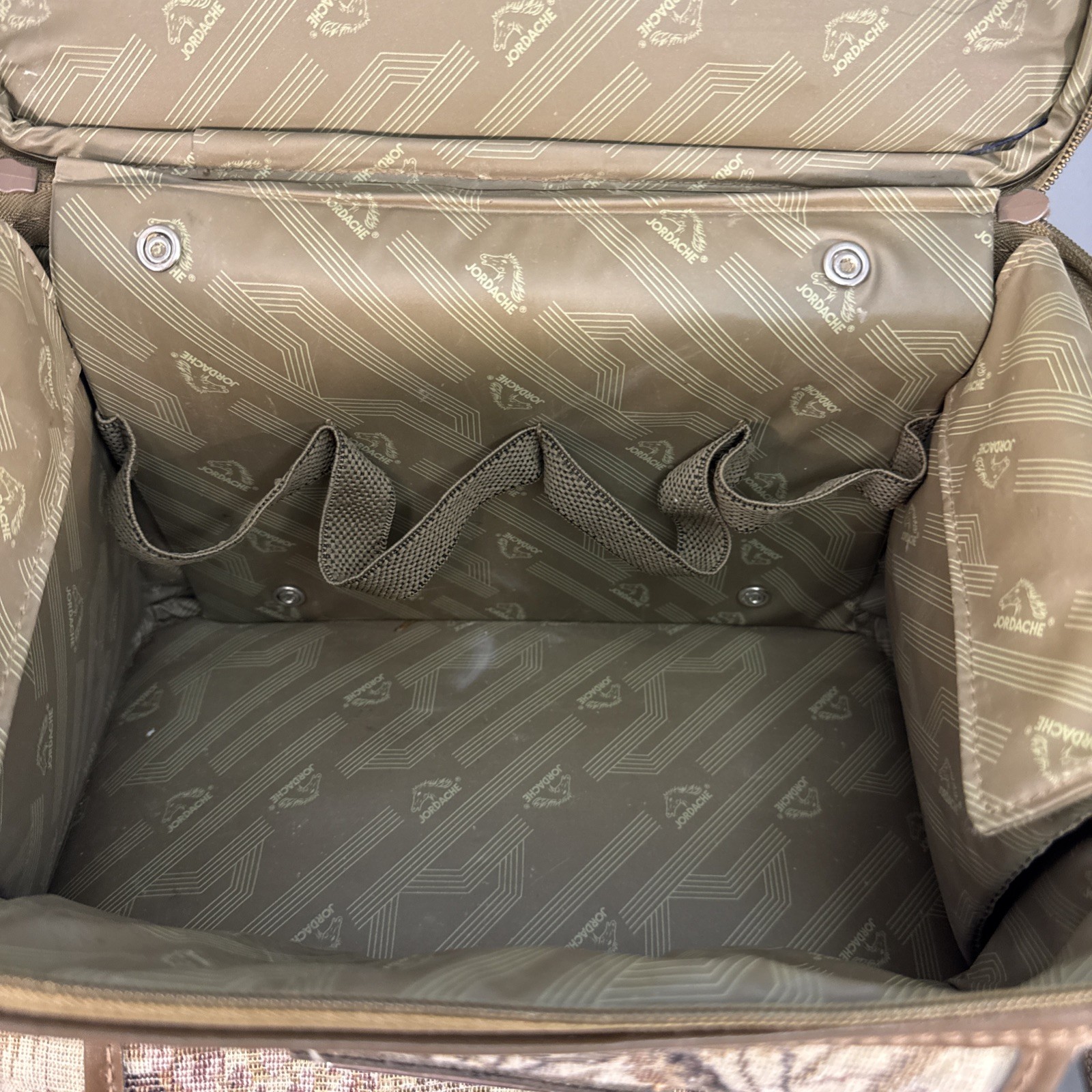 Vintage Jordache Floral Tapestry Overnight Makeup Toiletries Travel Case Floral