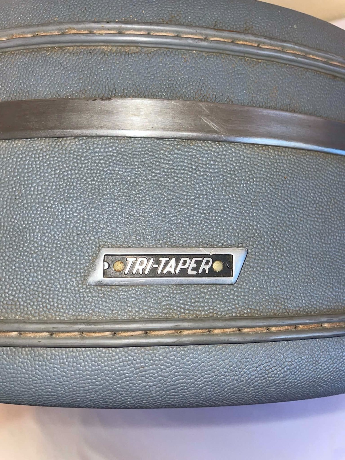 VINTAGE AMERICAN TOURISTER TIARA BLUE-GRAY ROUND HAT HARD CASE SUITCASE LUGGAGE