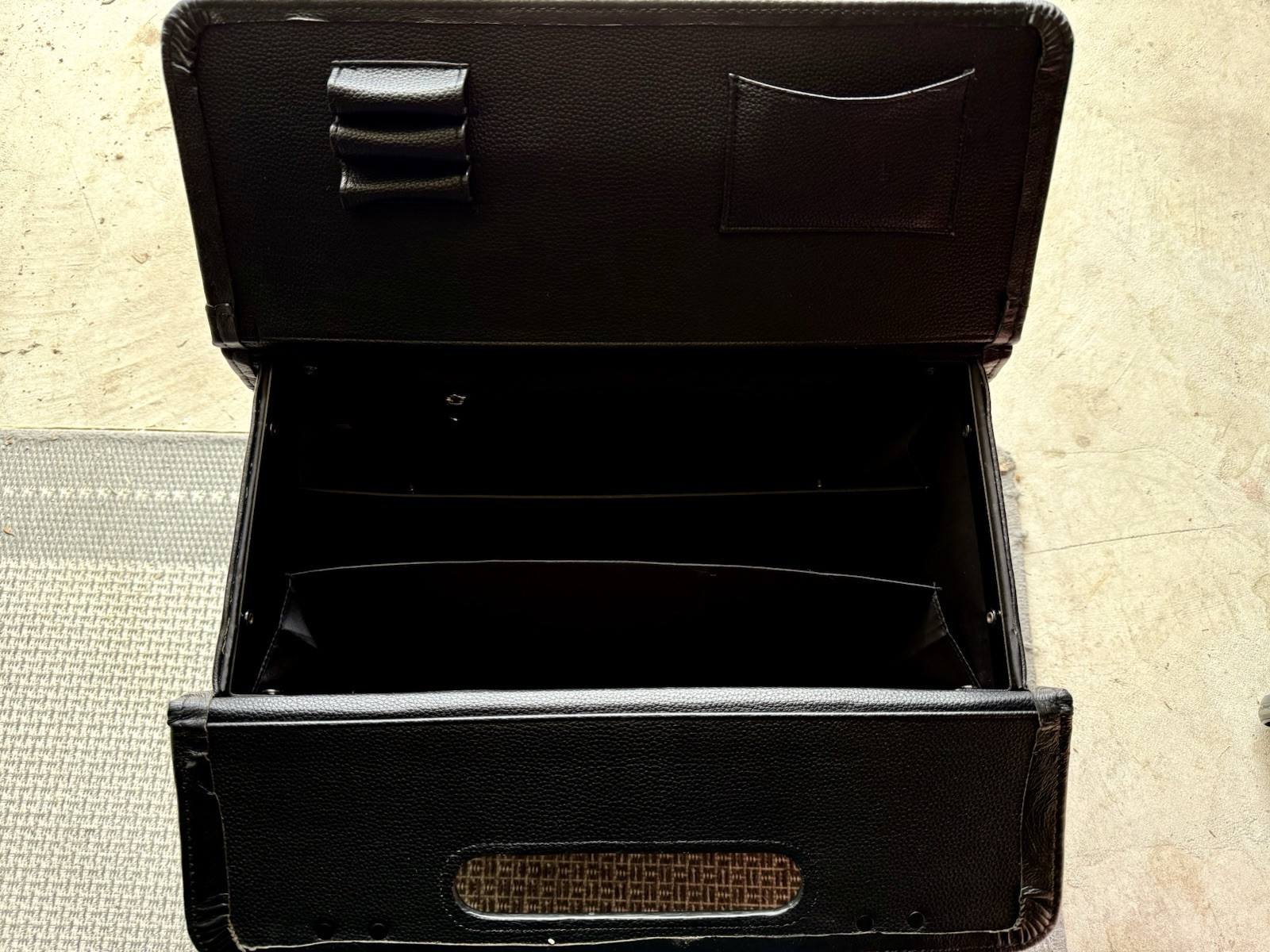 Amerileather Leather Rolling Computer Friendly Catalog Case Black Never used!
