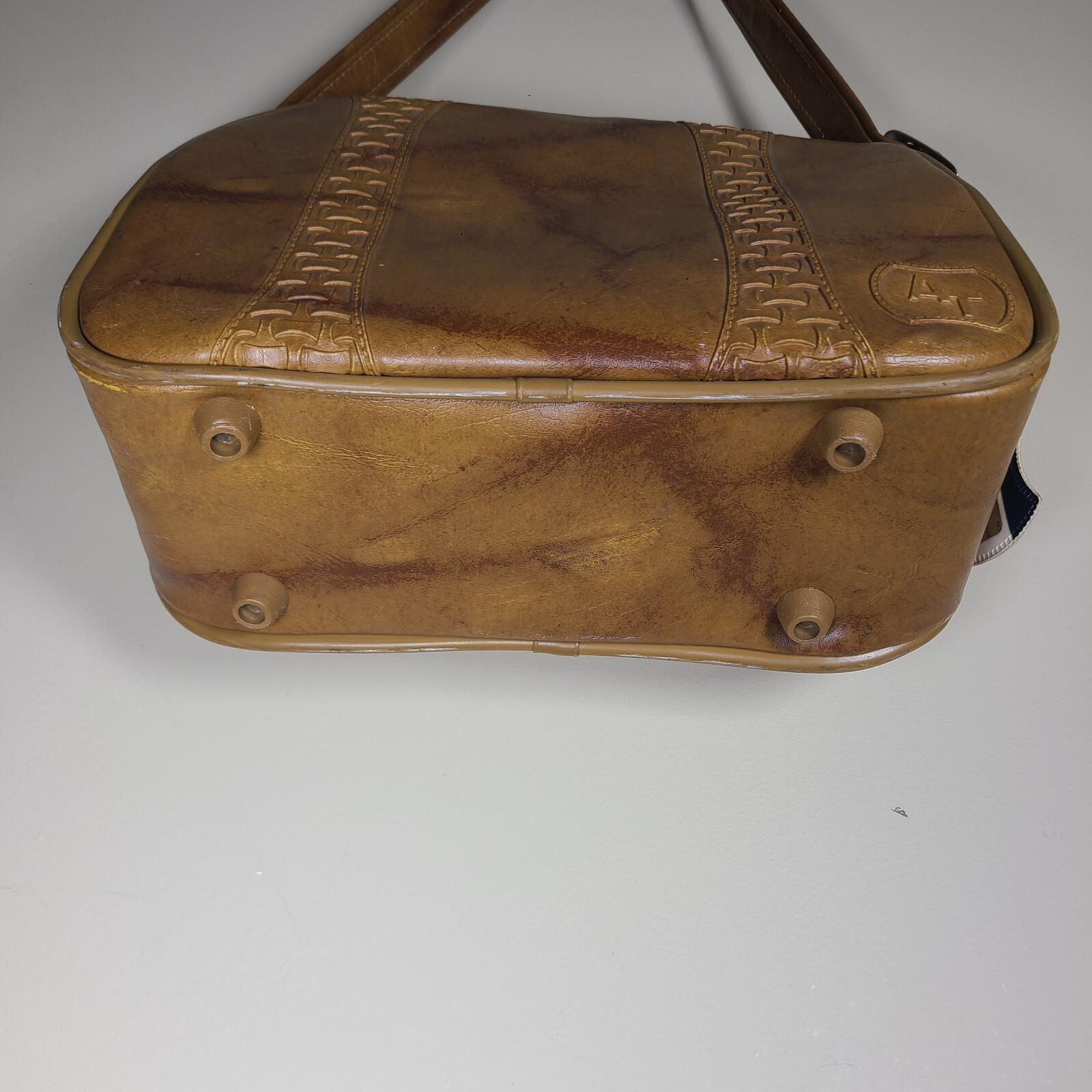 VTG 1975 American Tourister Faux Leather Luggage Bag w/ Shoulder Strap & Tag