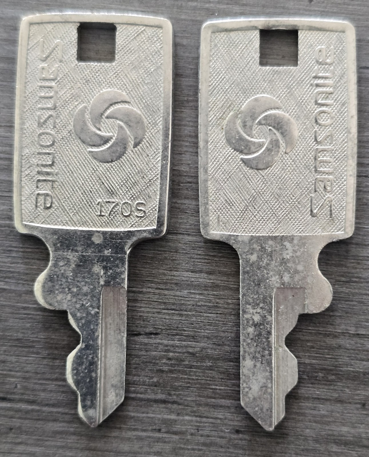 Samsonite Luggage Replacement Keys 🔑 for Drawbolt Latches 170S 🔑