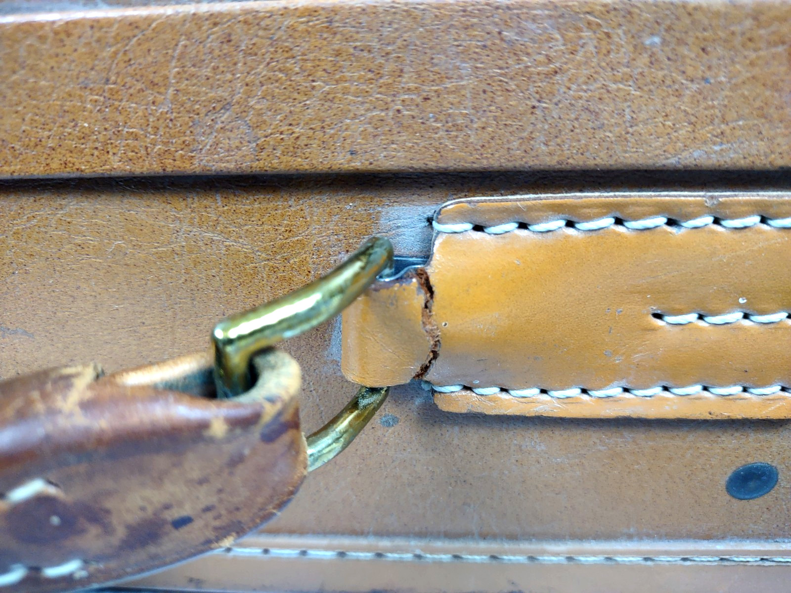 Vtg Hartmann Skymate Tan Hard Case Suitcase/Luggage 21″x18″x5.5″ No Key