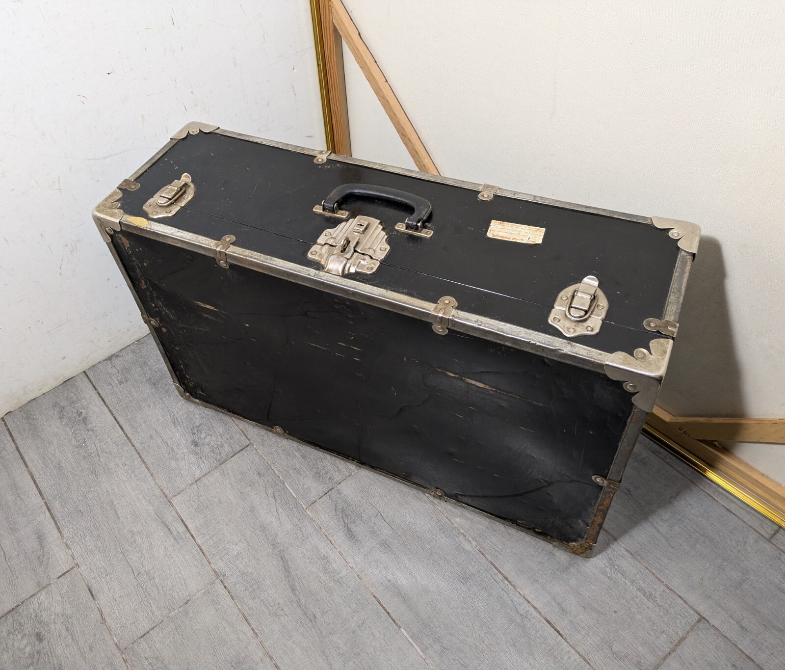 Vintage Art Deco Tin Metal Briefcase Suitcase Steamer Luggage B69