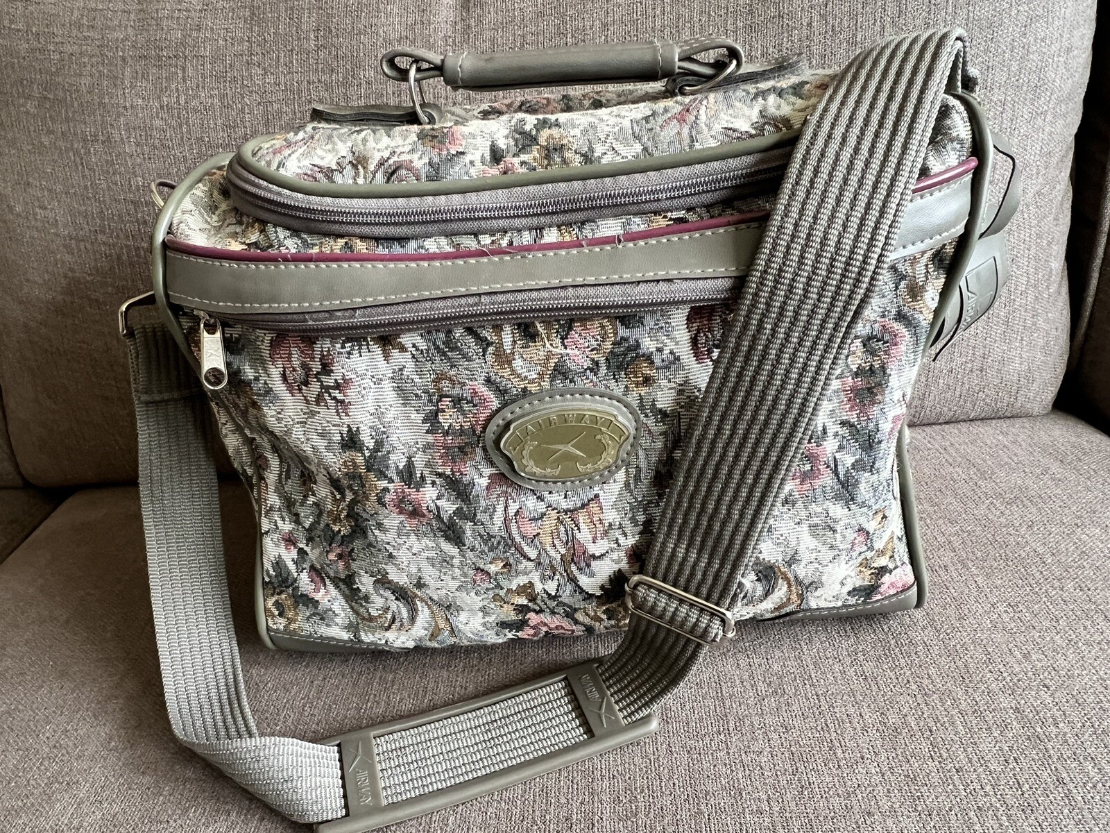Airway Bag Tapestry Grey Green Carry On Over The Shoulder. Clean Inside Out.