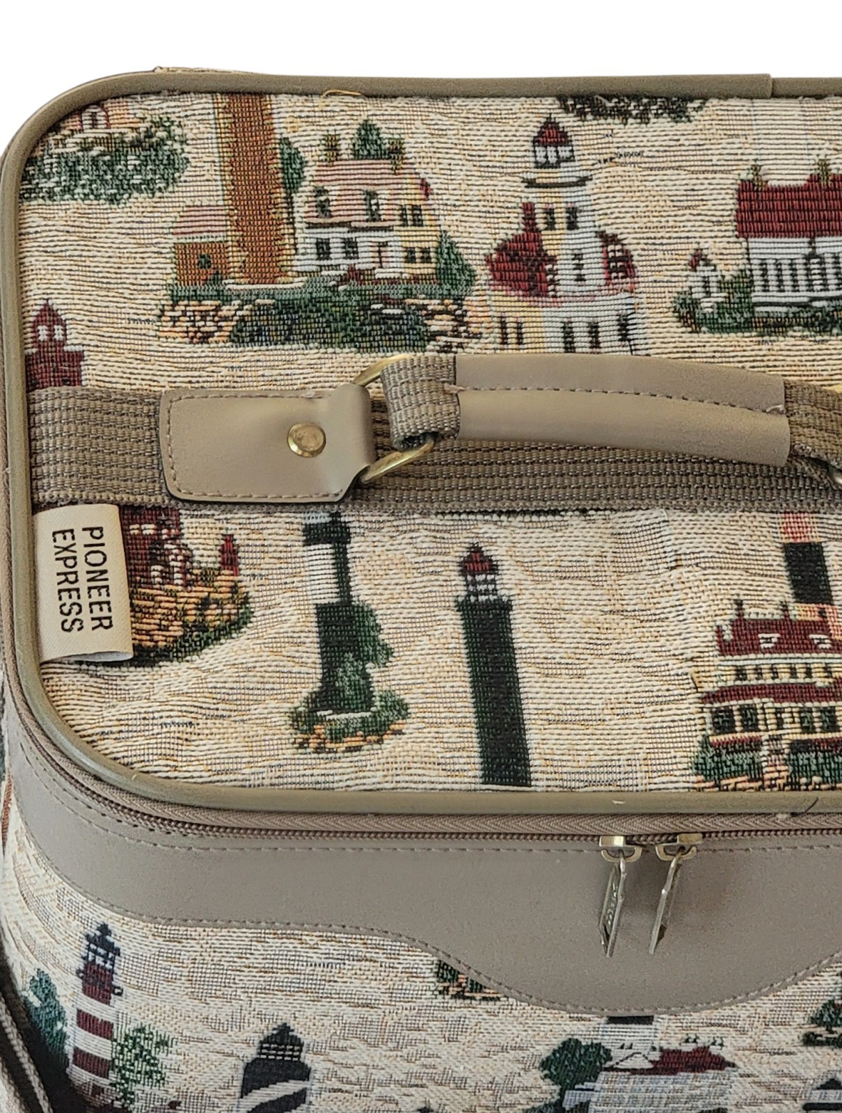 VTG Pioneer Express Toiletry Tapestry Case w/ Mirror Coastal Lighthouses Strap