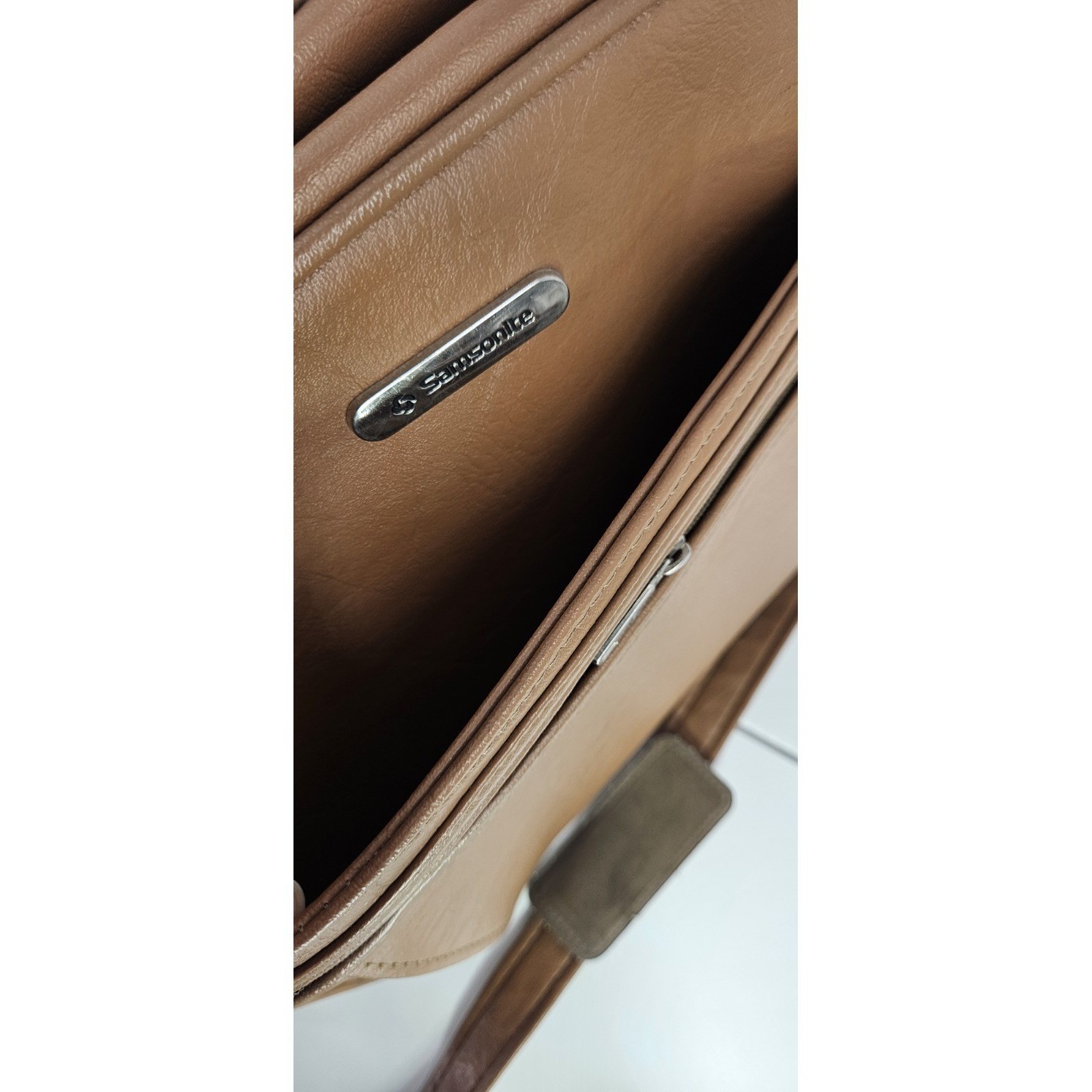 Samsonite Concord Shoulder Carry On Overnight Bag Tan/Brown Vinyl