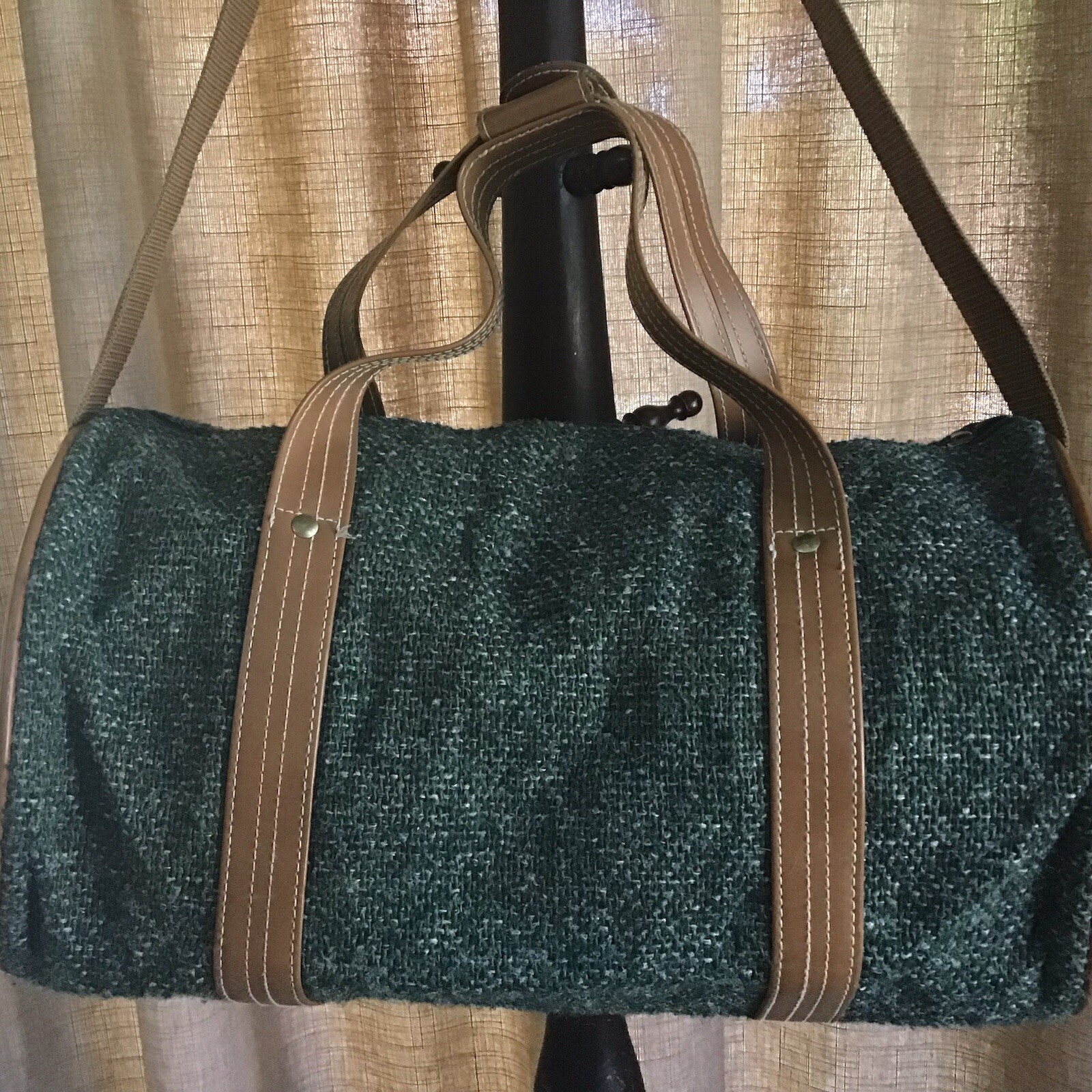 Oscar De La Renta Duffle Bag Hunter Green W/Caramel Color Trim