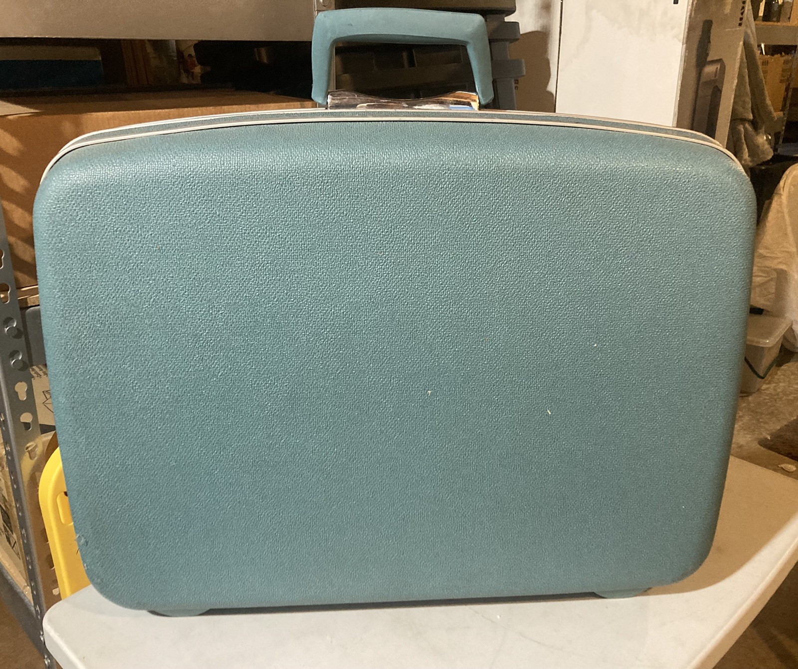 Vintage Blue Samsonite Hard Shell Luggage Suitcase 18 X 24 Appr 1960’s