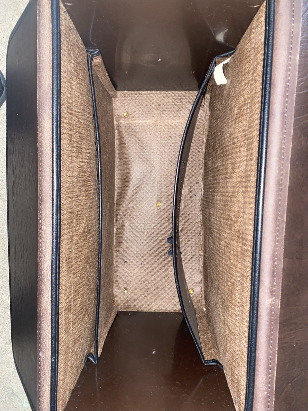 Vtg 1970s Heritage Brown Vinyl Wide Box Briefcase Lawyer Pilot Doctor Salesman
