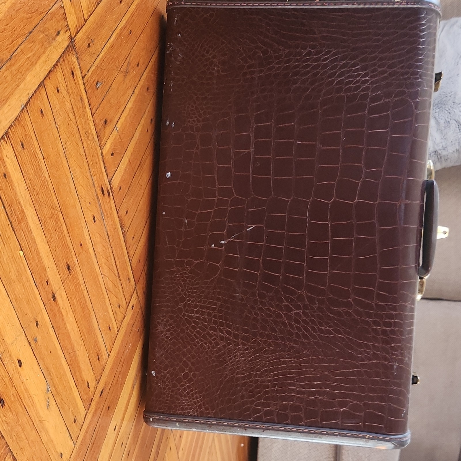 Samsonite Vintage Hard Case Brown Faux Leather Suitcase with Lock