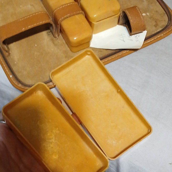 True Vintage 1950s Brown Leather Hard Zippered Vanity Case, Extra Compartments