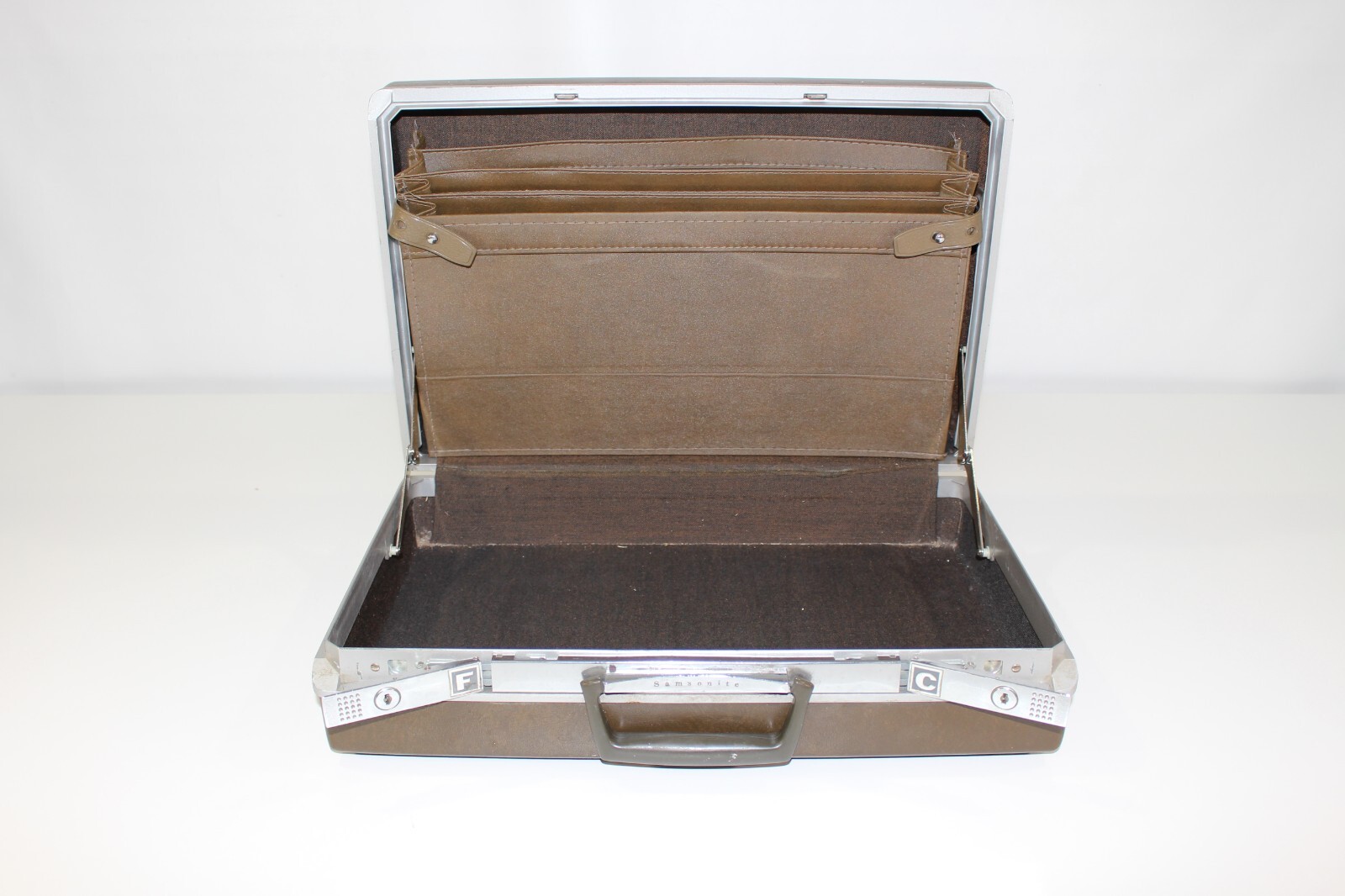 VTG Samsonite Briefcase Hardcover Luggage Travel Hard Trunk Brwn Shell MCM Metal