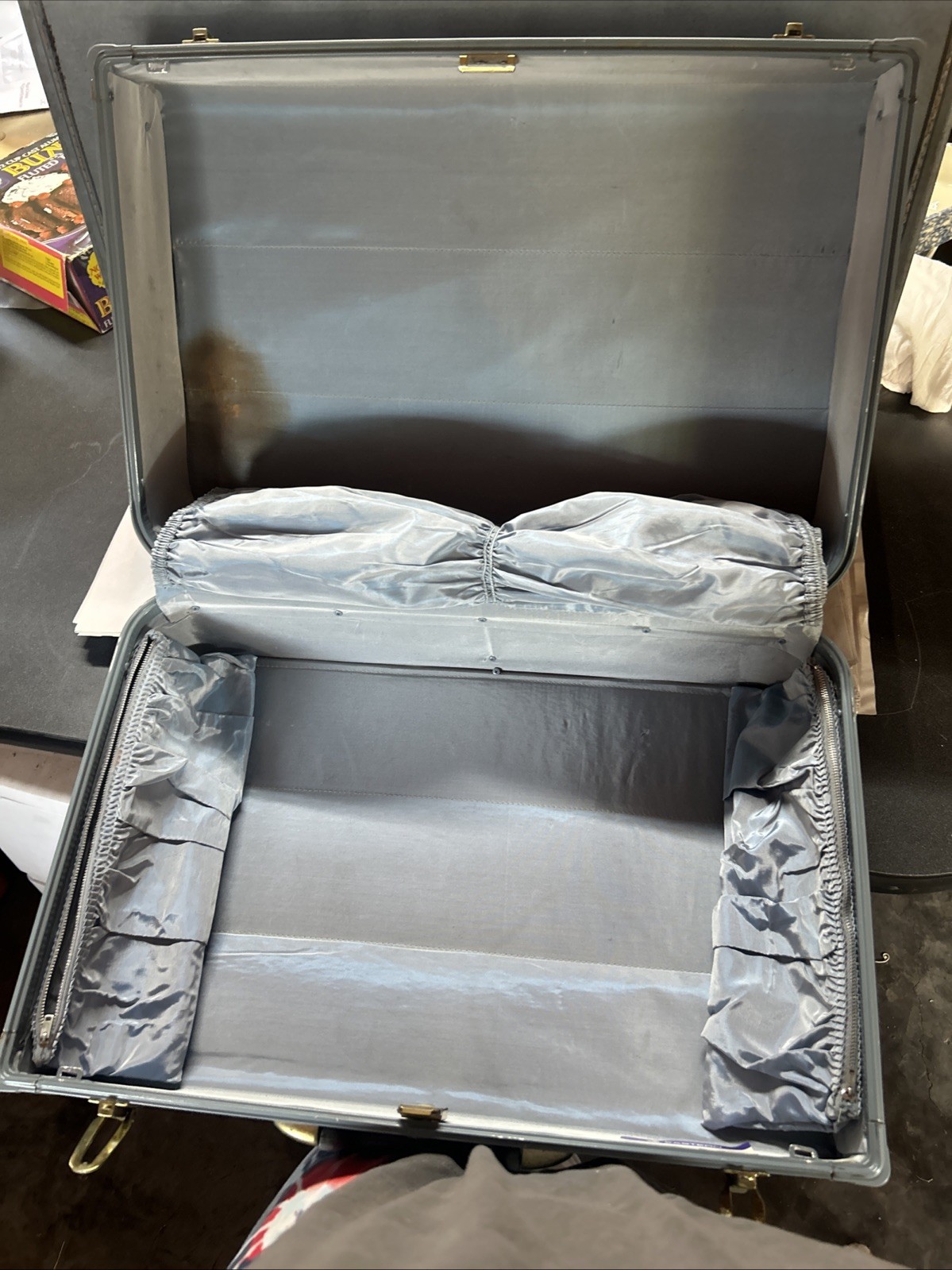 Vtg 1950 Taperlite Hard Shell Blue Gray Vinyl Luggage Set Locking 2 Piece W/Key