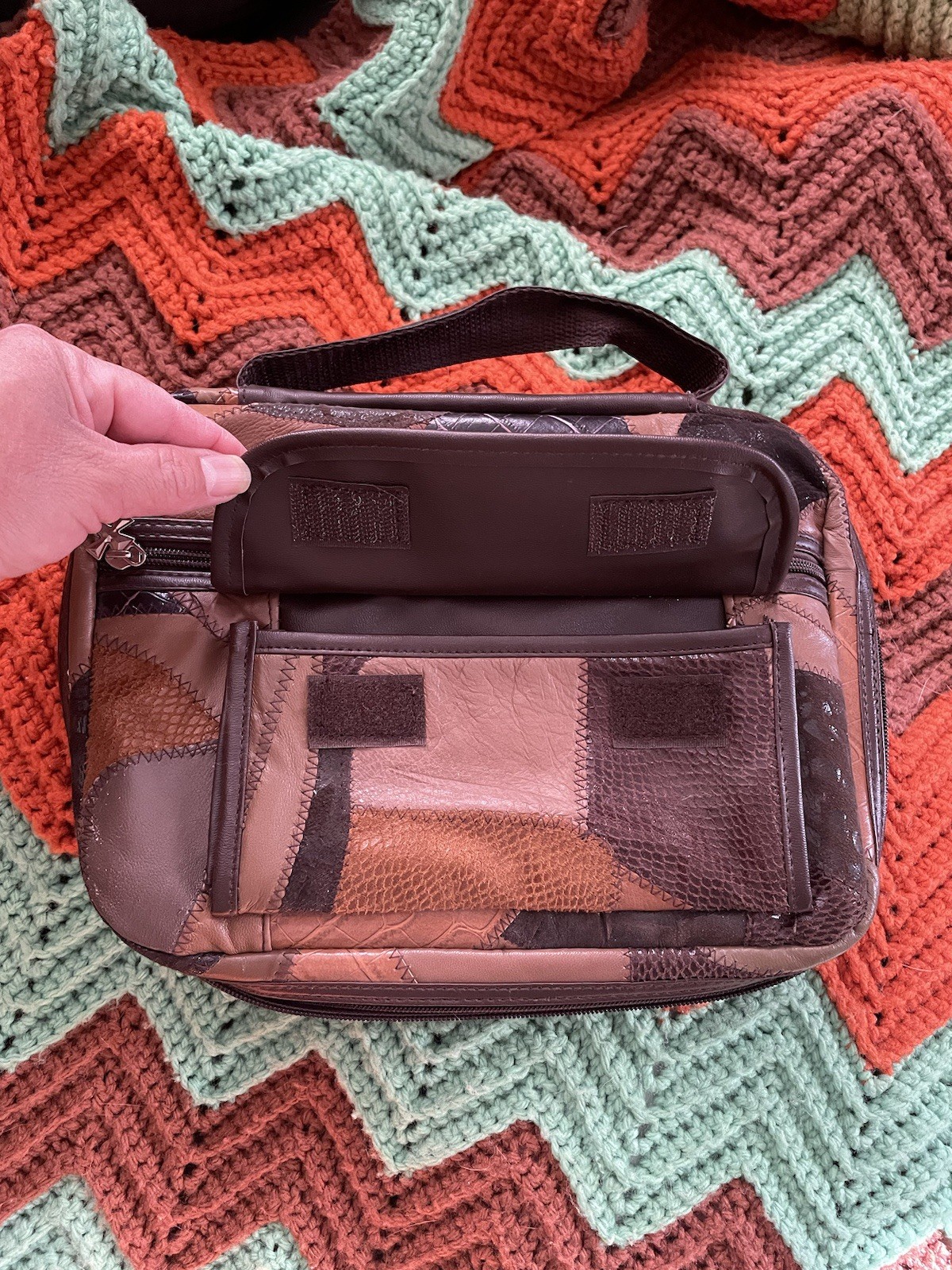 Vtg Travel bag Patchwork Leather Large Cross Zipper Pull