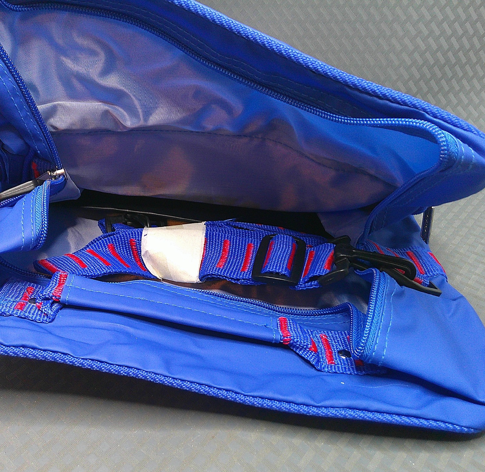 Vintage Trafalgar TT Soft Travel Bag Passport Wallet Strap Zippers Blue Rainbow