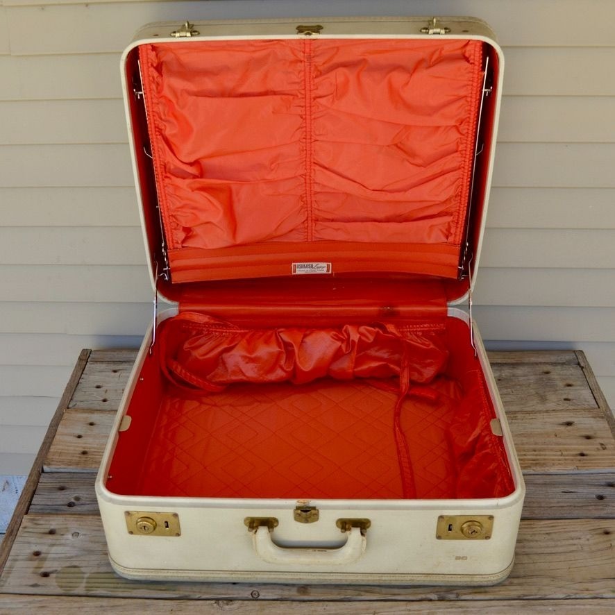 Lot 2 Vintage Oshkosh Luggage Suitcases Cream w/ Red Lining 1950-60’s Set